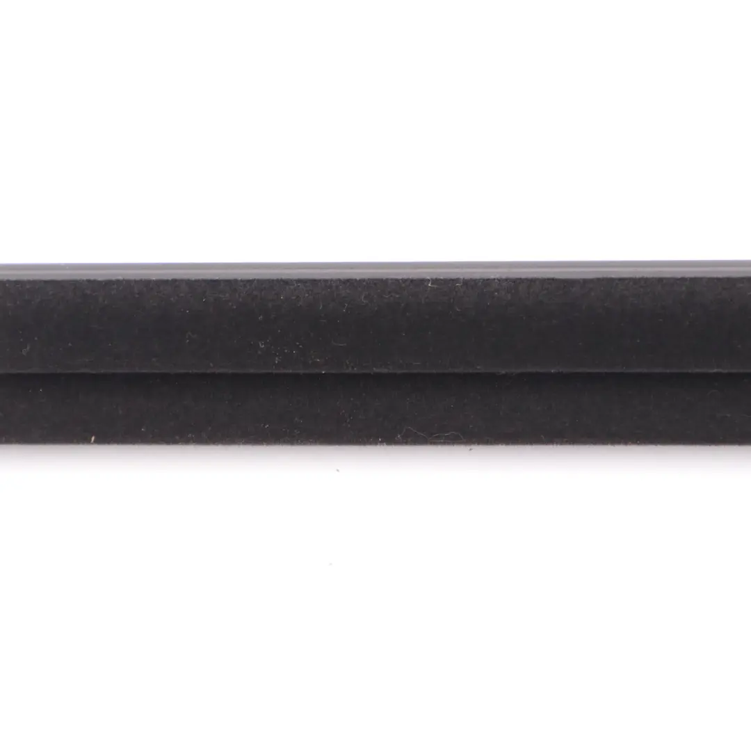 Joint de Vitrage Porte Arrière Droite Channel pour Mini Countryman F60 à propos du numéro de pièce 7390168 Mini Countryman F60 Joint de Vitrage Porte Arrière Droite Channel - SKU 7390168 - Numéro de pièce 7390168