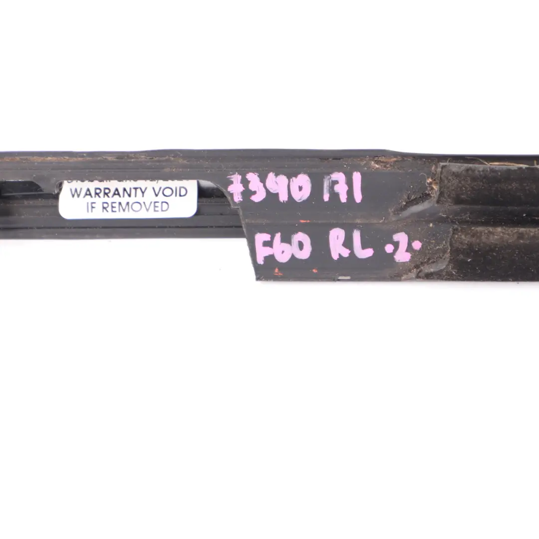 Joint étanchéité extérieur Arrière Gauche Chrome pour Mini F60 Countryman à propos du numéro de pièce 7390171 Mini F60 Countryman Joint étanchéité extérieur Arrière Gauche Chrome - SKU 7390171 - Numéro de pièce 7390171