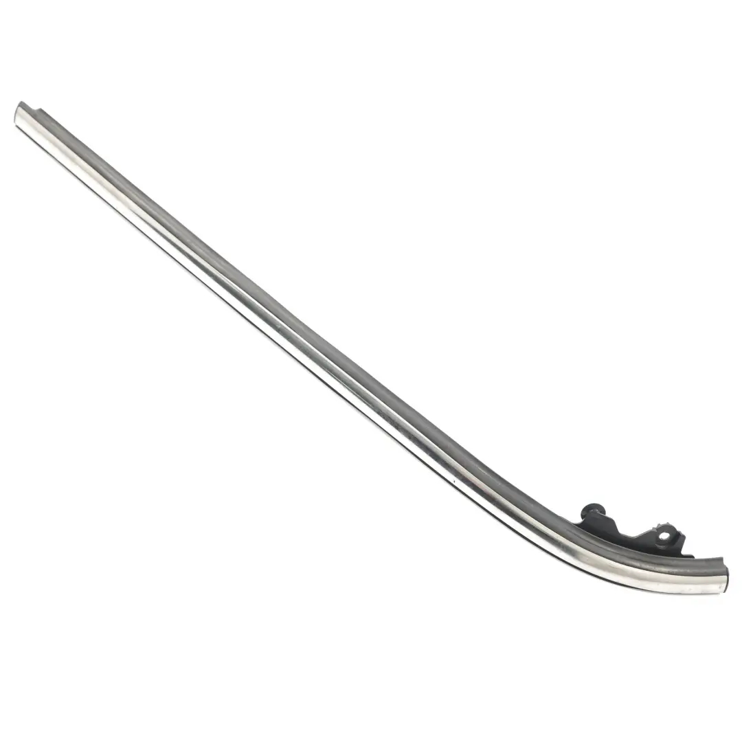 Listwa Zgarniająca Tylna Lewa Tył Lewy Chrom do Mini F60 Countryman o numerze 7390173 Mini F60 Countryman Listwa Zgarniająca Tylna Lewa Tył Lewy Chrom - SKU 7390173 - Numer Części 7390173