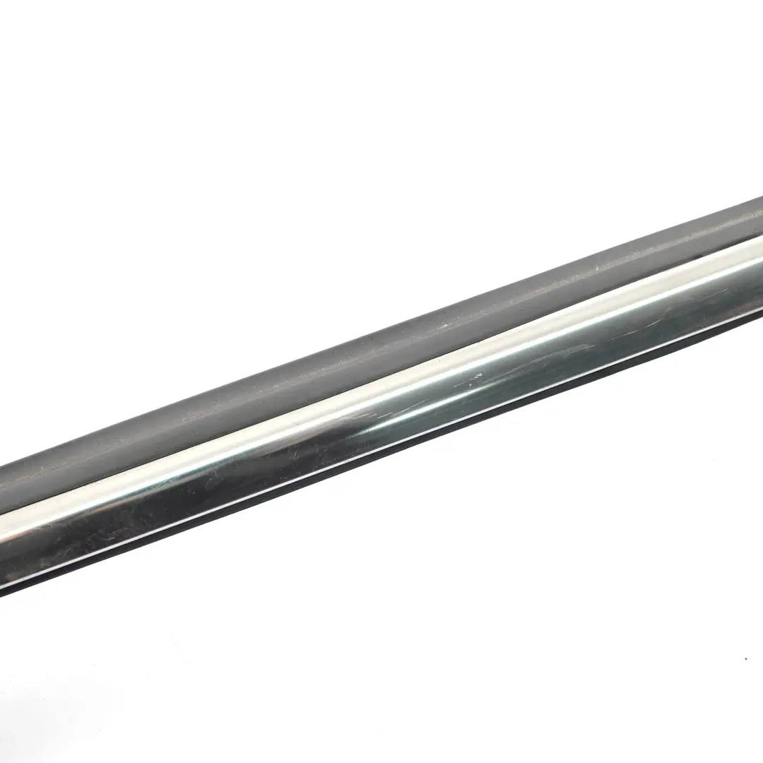 Embellecedor Exterior Moldura Trasero Izquierdo para Mini F60 Countryman con número de pieza 7390173 Mini F60 Countryman Embellecedor Exterior Moldura Trasero Izquierdo - SKU 7390173 - Número de pieza 7390173