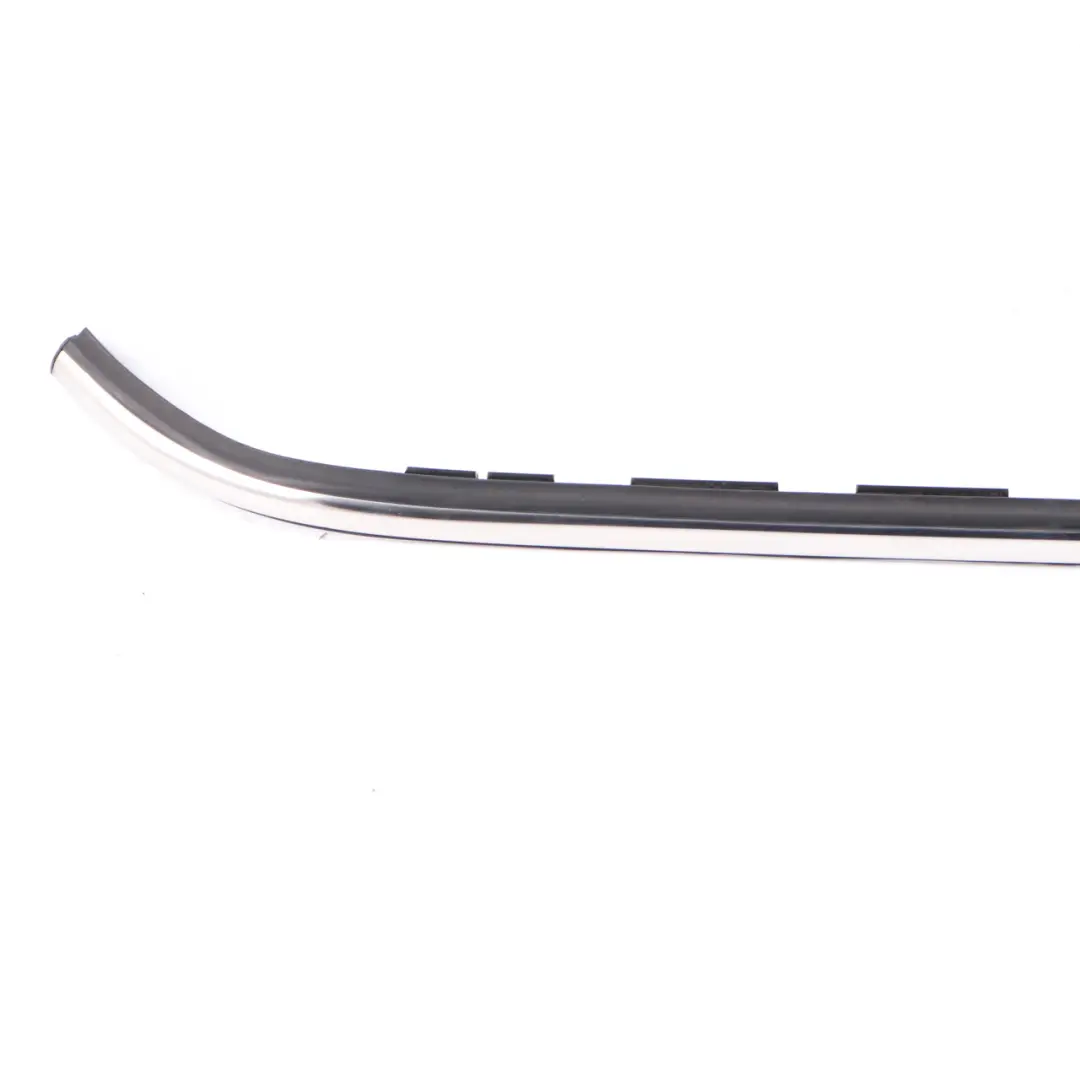 Modanatura esterna carrozzeria Pannello destro per Mini F60 Countryman con numero di parte 7390174 Mini F60 Countryman Modanatura esterna carrozzeria Pannello destro - SKU 7390174-1 - Numero di parte 7390174