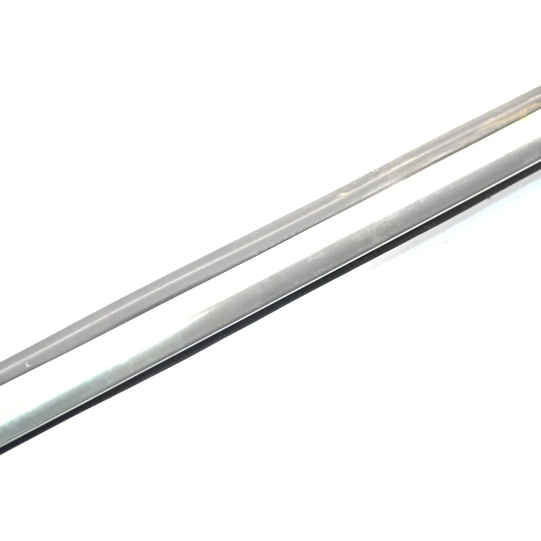 Garniture extérieur latéral arrière droit pour Mini F60 Countryman à propos du numéro de pièce 7390174 Mini F60 Countryman Garniture extérieur latéral arrière droit - SKU 7390174-1 - Numéro de pièce 7390174