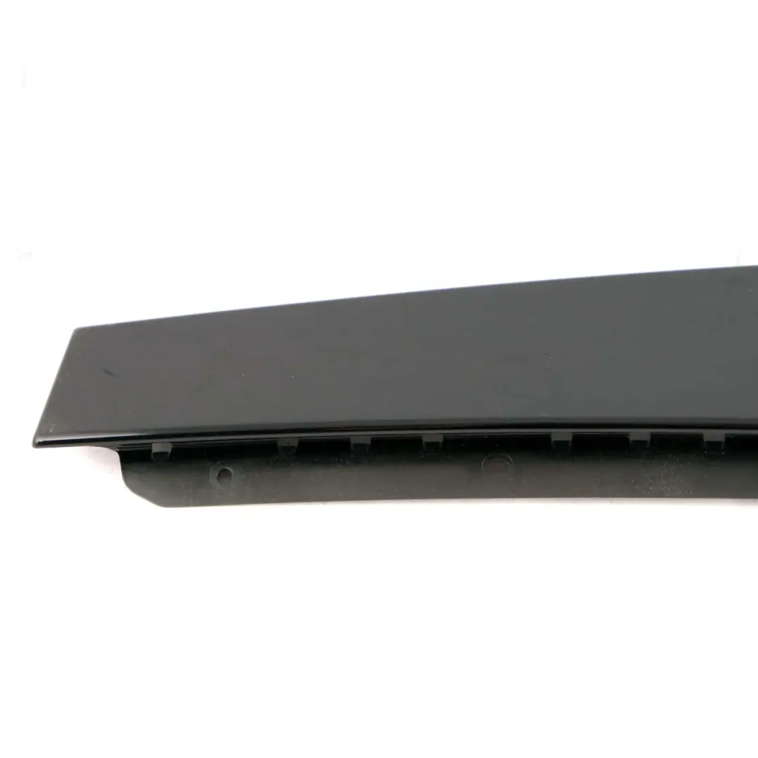 Couvercle Colonne B Porte Arrière Strip Brillant pour Mini F60 Countryman à propos du numéro de pièce 7390184 Mini F60 Countryman Couvercle Colonne B Porte Arrière Strip Brillant - SKU 7390184 - Numéro de pièce 7390184