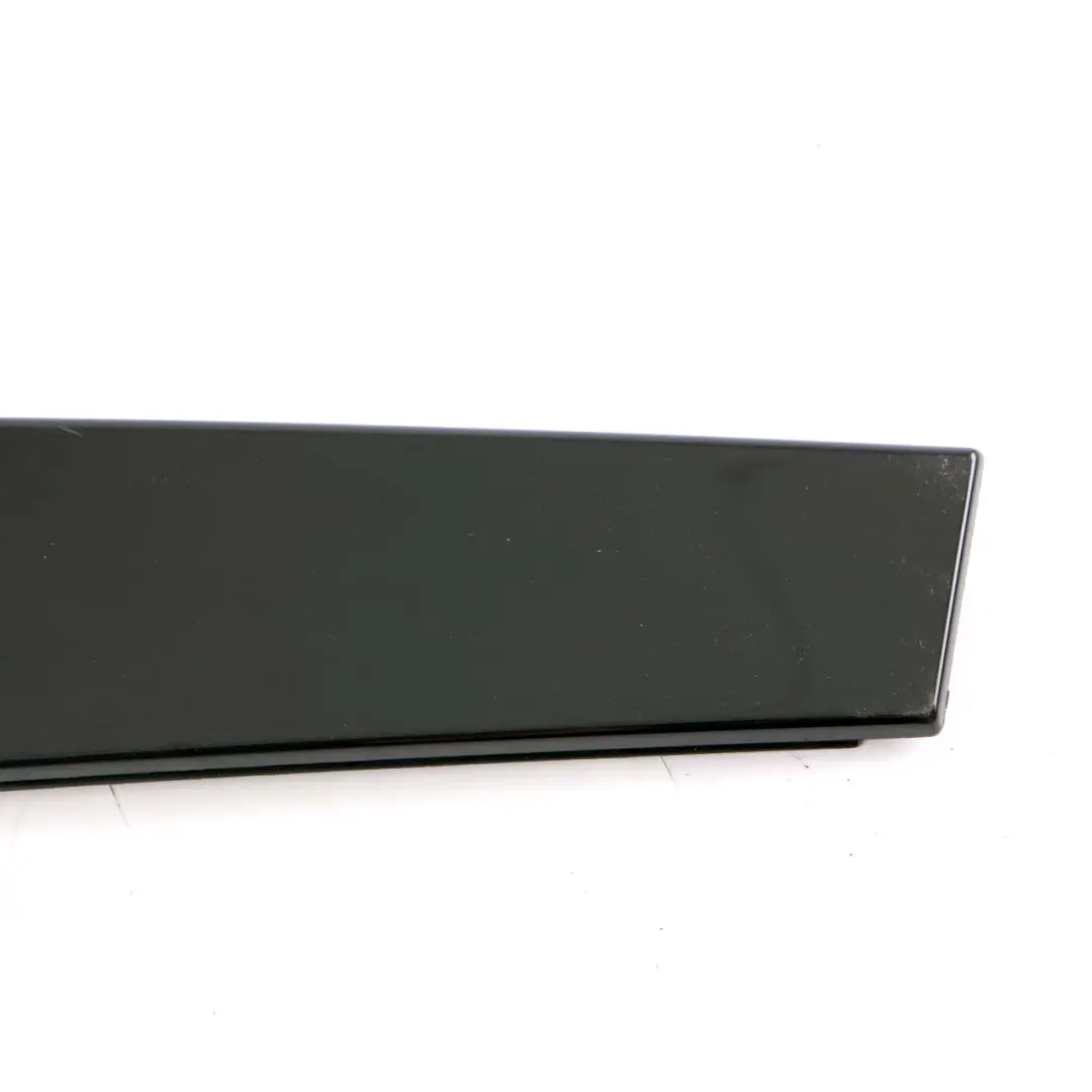 Couvercle Colonne B Porte Arrière Strip Brillant pour Mini F60 Countryman à propos du numéro de pièce 7390184 Mini F60 Countryman Couvercle Colonne B Porte Arrière Strip Brillant - SKU 7390184 - Numéro de pièce 7390184