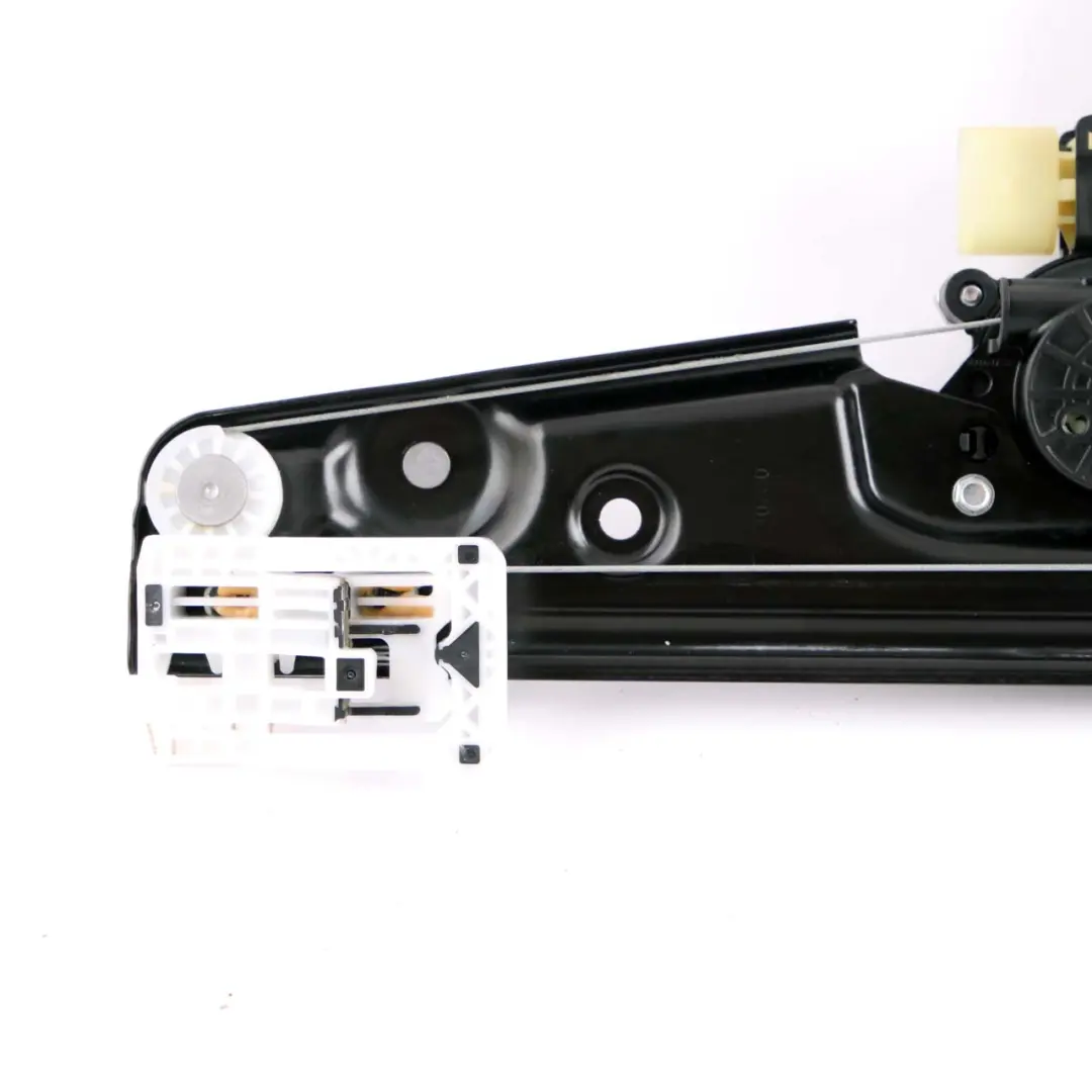 Alzacristalli Con Motore Posteriore Sinistro per Mini F60 Countryman con numero di parte 7390243 Mini F60 Countryman Alzacristalli Con Motore Posteriore Sinistro - SKU 7390243 - Numero di parte 7390243