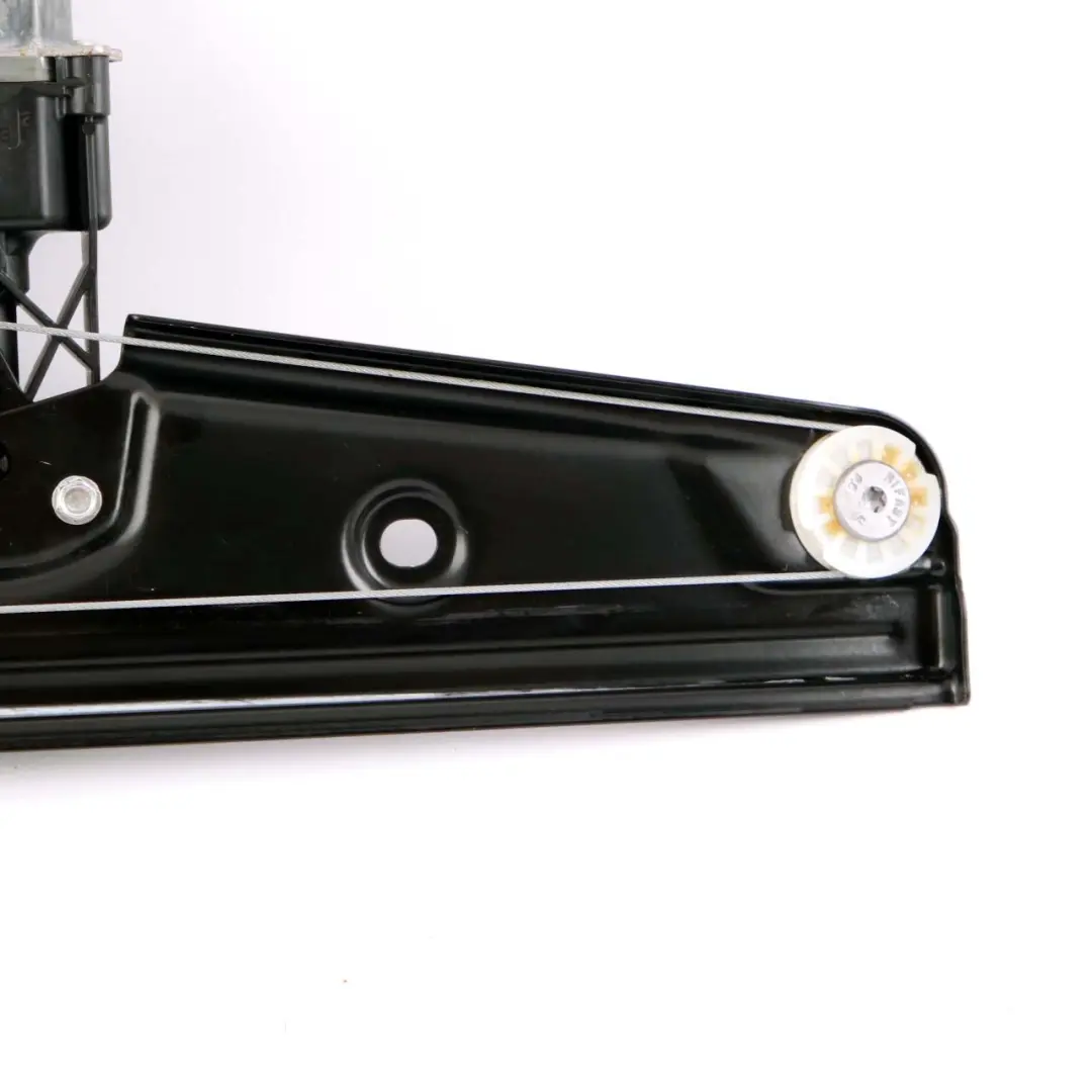 Lève Vitre Avec Moteur Arrière Gauche pour Mini F60 Countryman à propos du numéro de pièce 7390243 Mini F60 Countryman Lève Vitre Avec Moteur Arrière Gauche - SKU 7390243 - Numéro de pièce 7390243