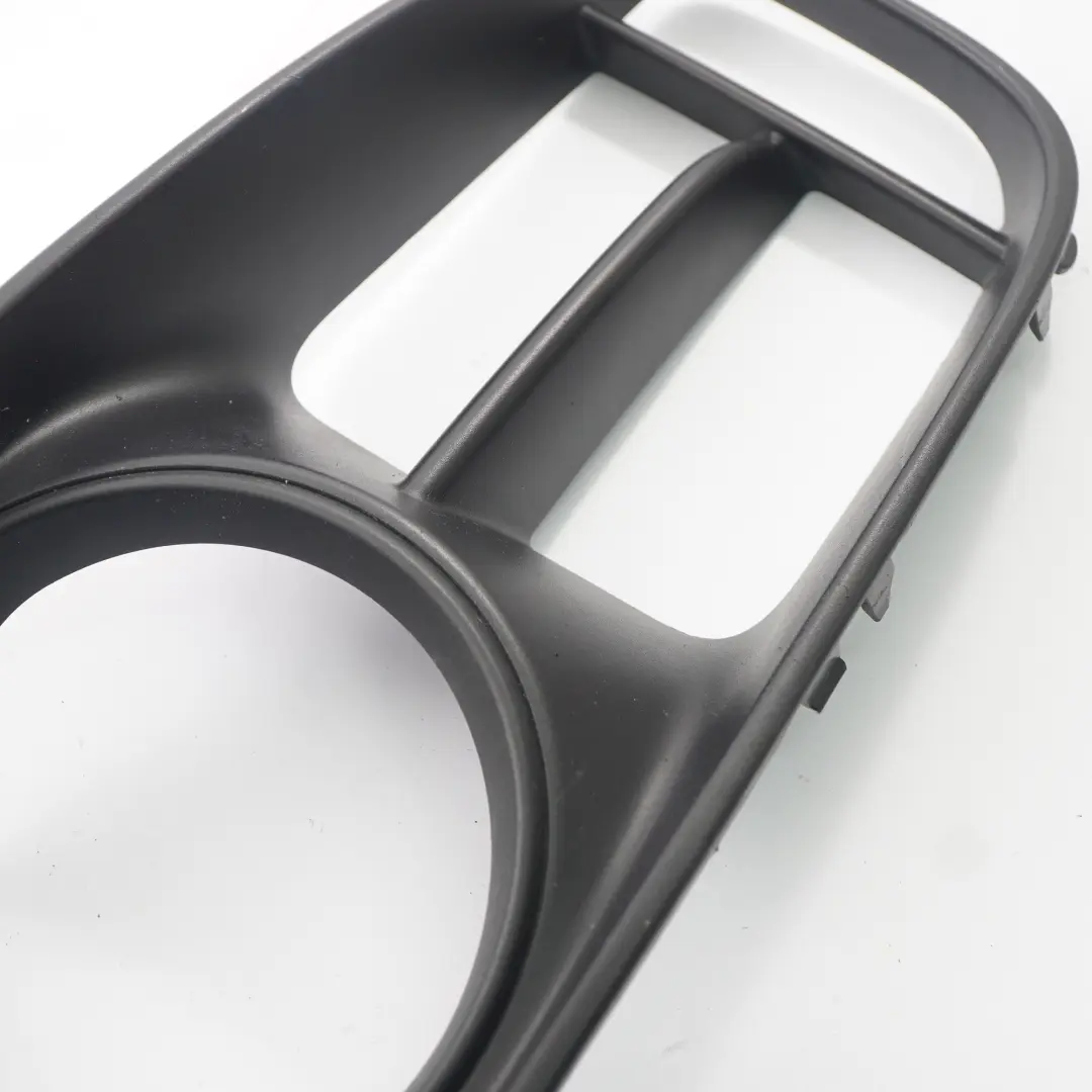 Grille de pare-chocs avant Grille d'éclairage pour Mini Countryman F60 à propos du numéro de pièce 7390529 Mini Countryman F60 Grille de pare-chocs avant Grille d'éclairage - SKU 7390529 - Numéro de pièce 7390529