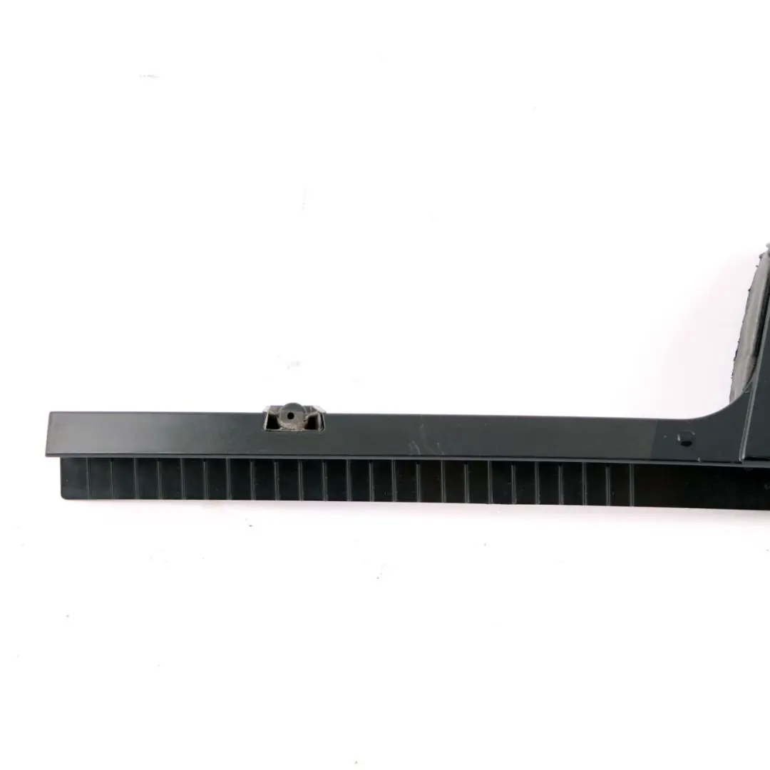 Listwa Słupek Trójkąt Tylny Prawy do Mini F60 Countryman o numerze 7390660 Mini F60 Countryman Listwa Słupek Trójkąt Tylny Prawy - SKU 7390660 - Numer Części 7390660