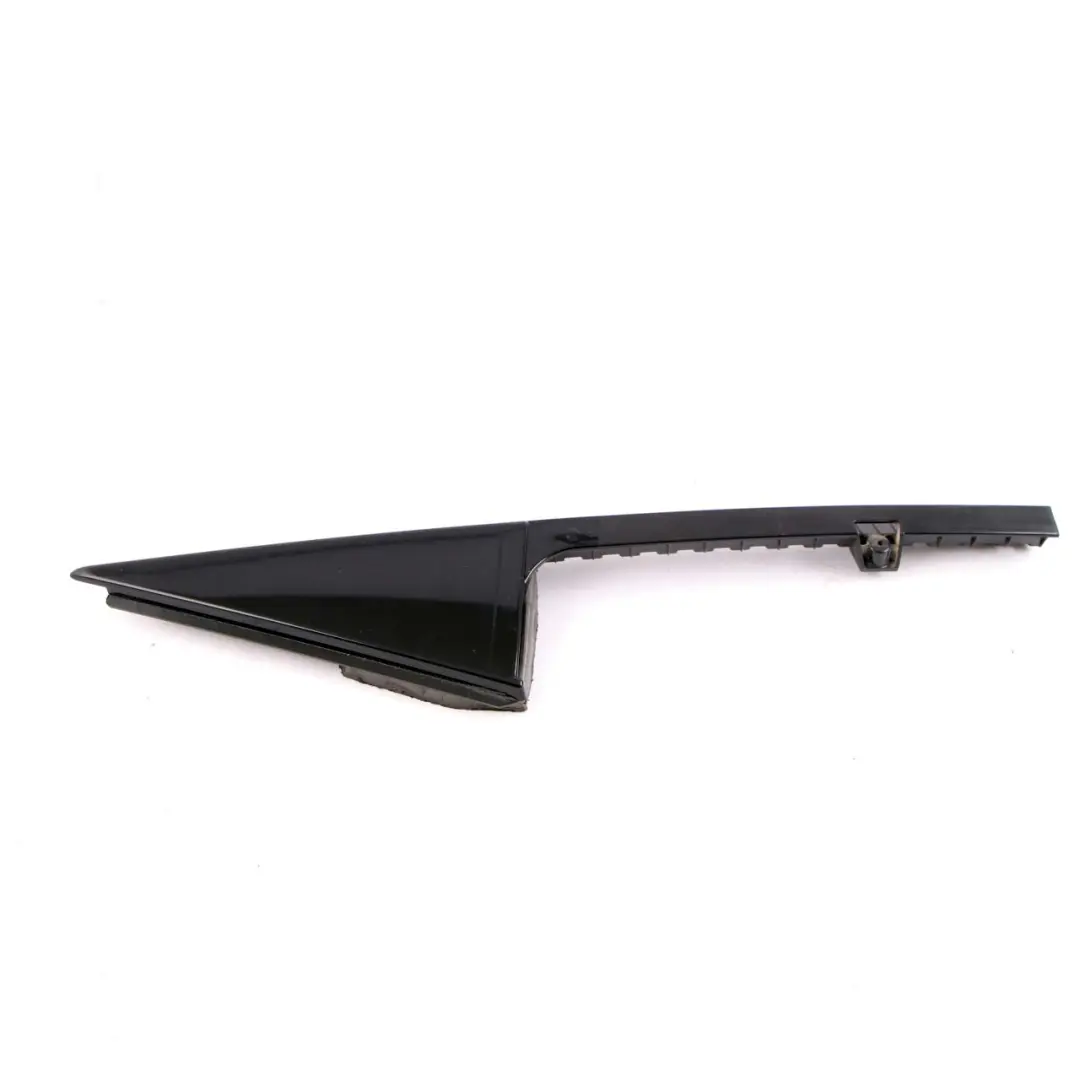 Mini F60 Countryman Triangle de porte Garniture vitre arrière droite - SKU 7390660 - Numéro de pièce 7390660