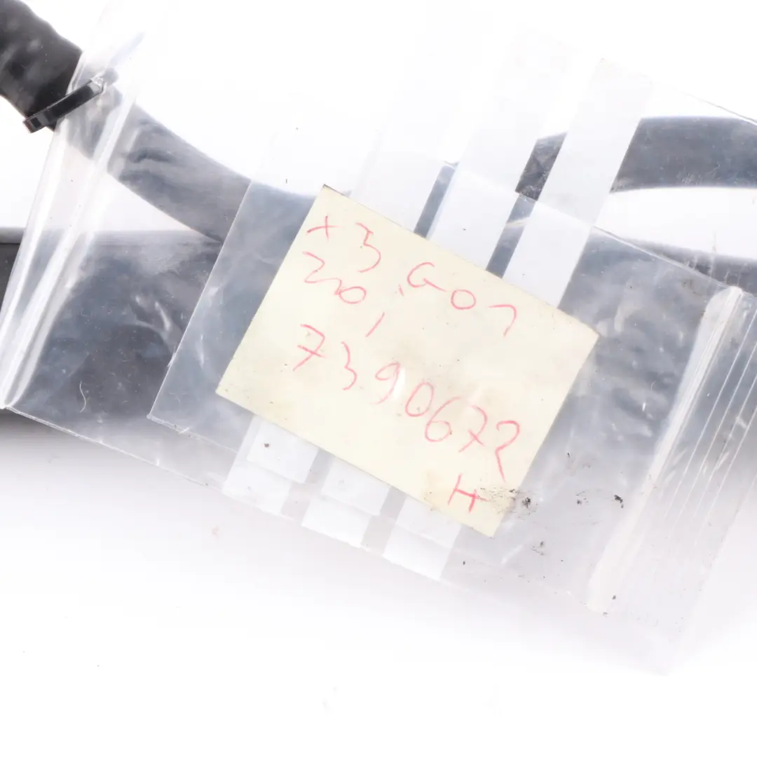 Wlew Zbiornika AdBlue do BMW X3 G01 o numerze 7390672 BMW X3 G01 Wlew Zbiornika AdBlue - SKU 7390672 - Numer Części 7390672