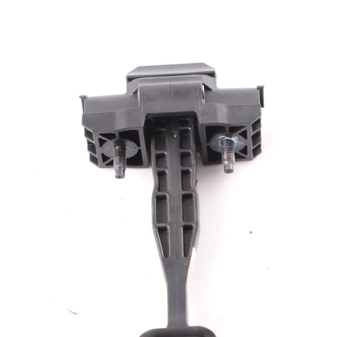 Right Door Limiter to BMW X3 G01 xDrive 20 d Rear with Part number 7390687 BMW X3 G01 xDrive 20 d Rear Right Door Limiter - SKU 7390687 - Part number 7390687