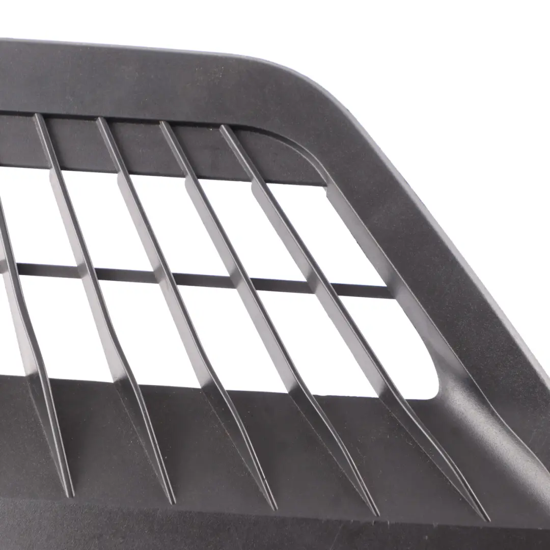 Duct Channel Right O/S Trim Rear Cabin Interior to BMW G11 G12 Cover Air with Part number 7390748 BMW G11 G12 Cover Air Duct Channel Right O/S Trim Rear Cabin Interior - SKU 7390748 - Part number 7390748