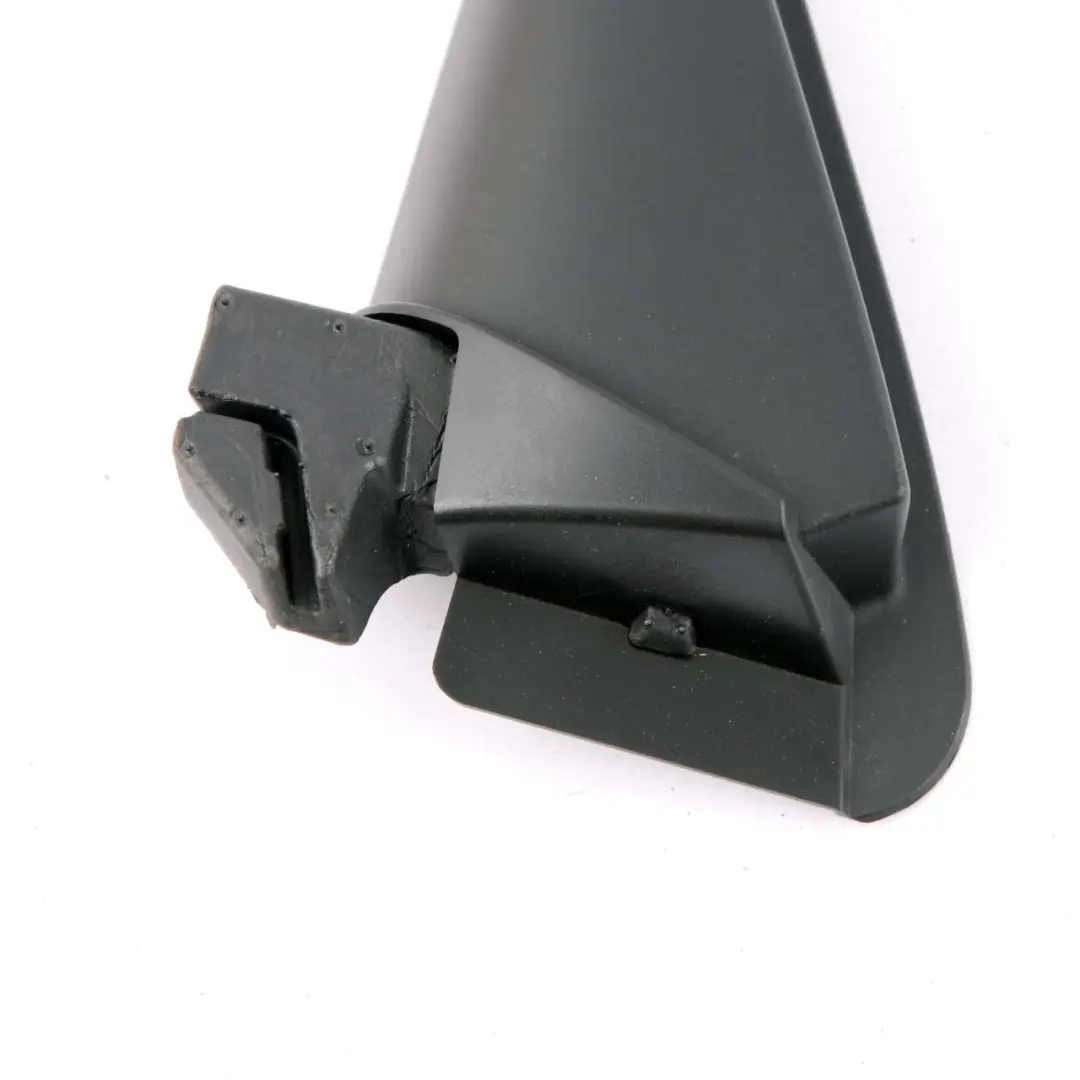 Modanatura d'angolo della porta interna sinistra per Mini Countryman F60 con numero di parte 7390785 Mini Countryman F60 Modanatura d'angolo della porta interna sinistra - SKU 7390785 - Numero di parte 7390785