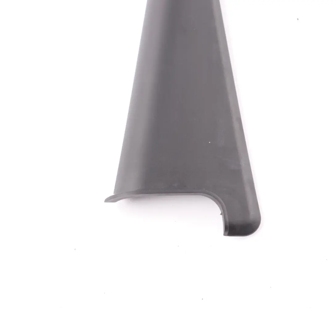 Moulure d'angle de porte intérieure arrière droite pour Mini Countryman F60 à propos du numéro de pièce 7390788 Mini Countryman F60 Moulure d'angle de porte intérieure arrière droite - SKU 7390788 - Numéro de pièce 7390788