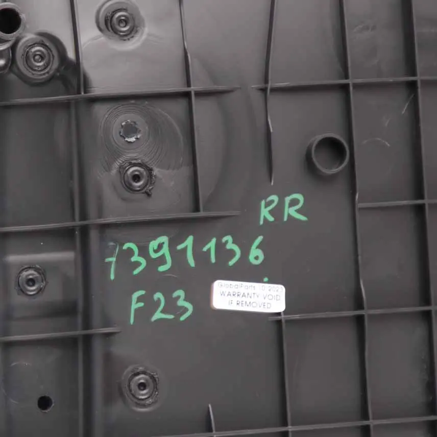 Door Card Rear Quarter Right O/S Panel Cover Leather Oyster to BMW F23 Convertible with Part number 7391136 BMW F23 Convertible Door Card Rear Quarter Right O/S Panel Cover Leather Oyster - SKU 7391136 - Part number 7391136