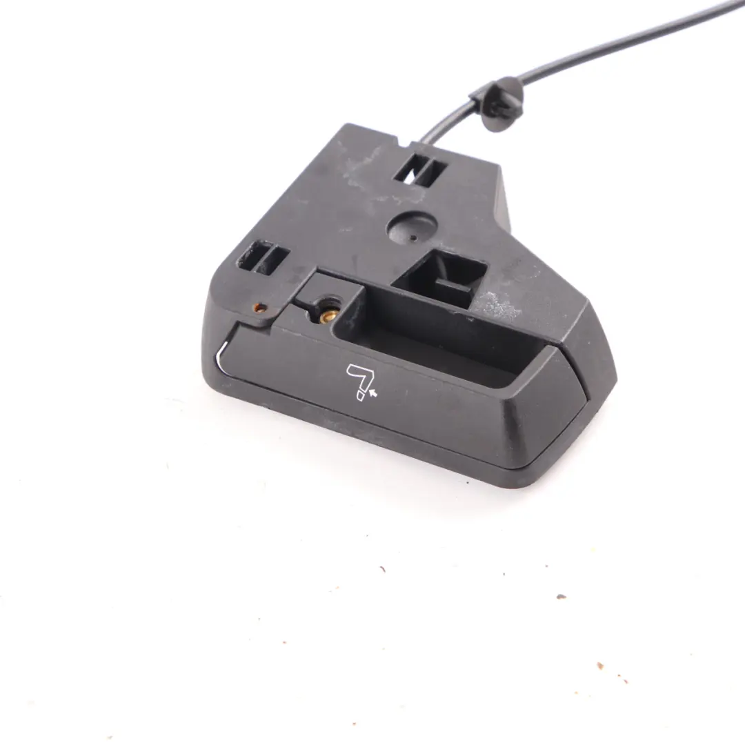 Bowden BMW G20 G30 Bowden Cable Linkage Open Release Handle to Rear Seat with Part number 7392145 Rear Seat Bowden BMW G20 G30 Bowden Cable Linkage Open Release Handle - SKU 7392145 - Part number 7392145