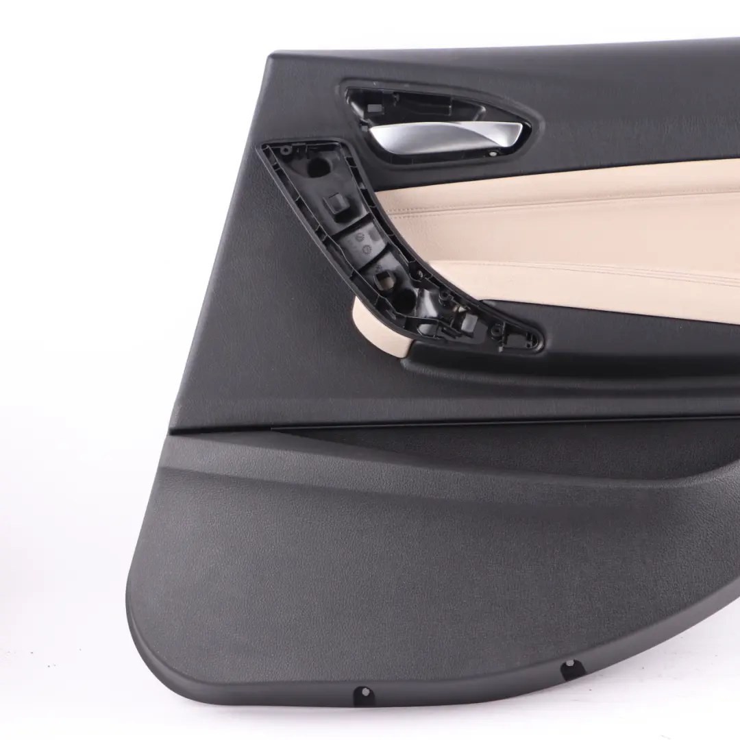 Carte Porte Arrière Droite Doublure d'Habillage Cuir Dakota Oyster pour BMW F20 à propos du numéro de pièce 7392388 BMW F20 Carte Porte Arrière Droite Doublure d'Habillage Cuir Dakota Oyster - SKU 7392388 - Numéro de pièce 7392388