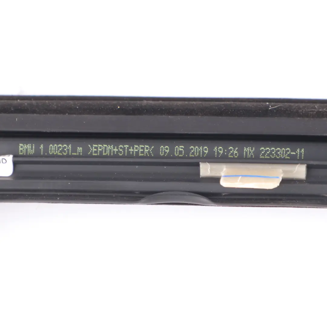 Puerta Sello Ventana Guía Trasera Derecha Junta de Goma para BMW X3 G01 con número de pieza 7393448 BMW X3 G01 Puerta Sello Ventana Guía Trasera Derecha Junta de Goma - SKU 7393448 - Número de pieza 7393448