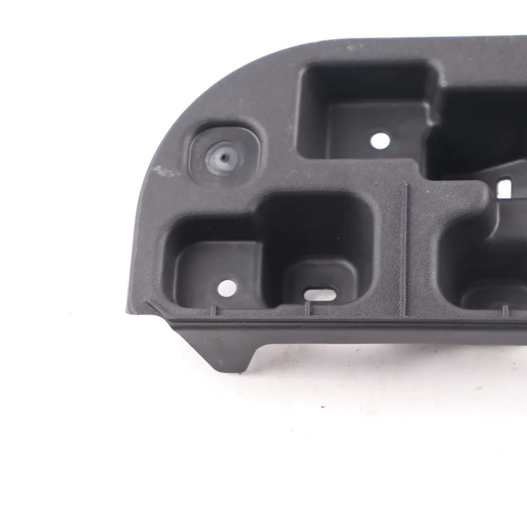 Soporte Estribo Trasero Debajo Del Asiento Montaje De Plástico para BMW F46 con número de pieza 7395340 BMW F46 Soporte Estribo Trasero Debajo Del Asiento Montaje De Plástico - SKU 7395340 - Número de pieza 7395340