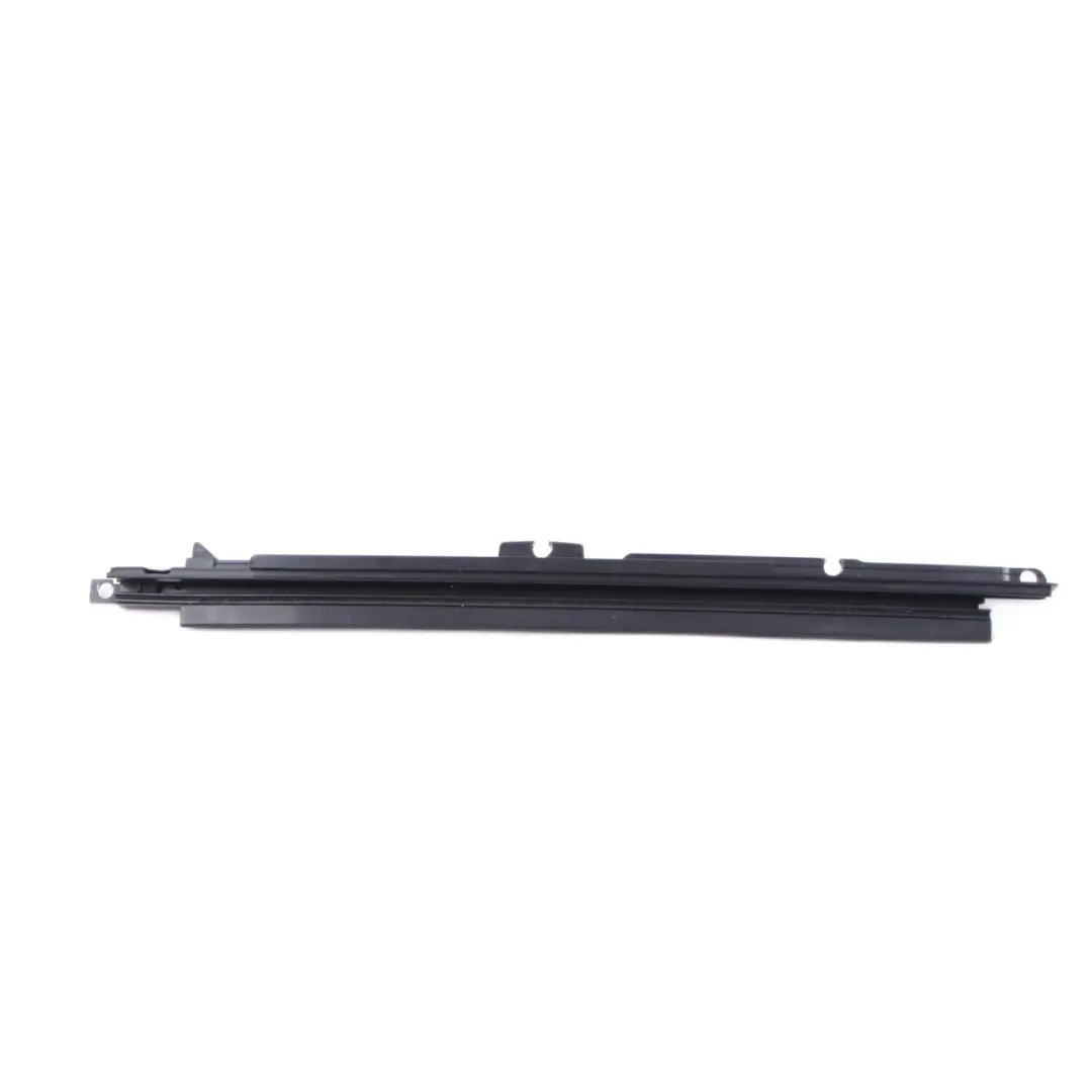 Sunroof Rail BMW i3 I01 Hybrid Electric Panoramic Roof Roller Guide Right O/S to with Part number 7396394 Sunroof Rail BMW i3 I01 Hybrid Electric Panoramic Roof Roller Guide Right O/S - SKU 7396394 - Part number 7396394