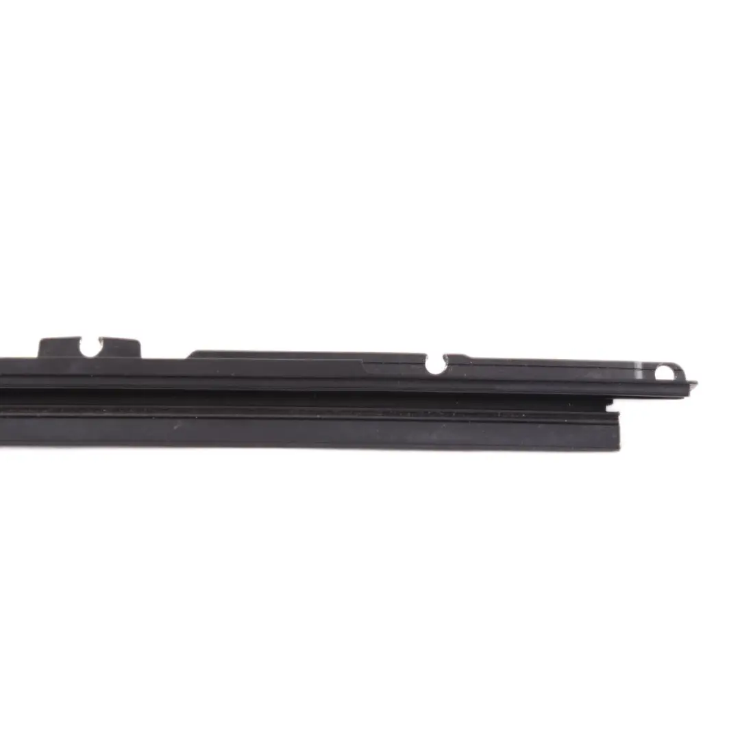 Sunroof Rail BMW i3 I01 Hybrid Electric Panoramic Roof Roller Guide Right O/S to with Part number 7396394 Sunroof Rail BMW i3 I01 Hybrid Electric Panoramic Roof Roller Guide Right O/S - SKU 7396394 - Part number 7396394
