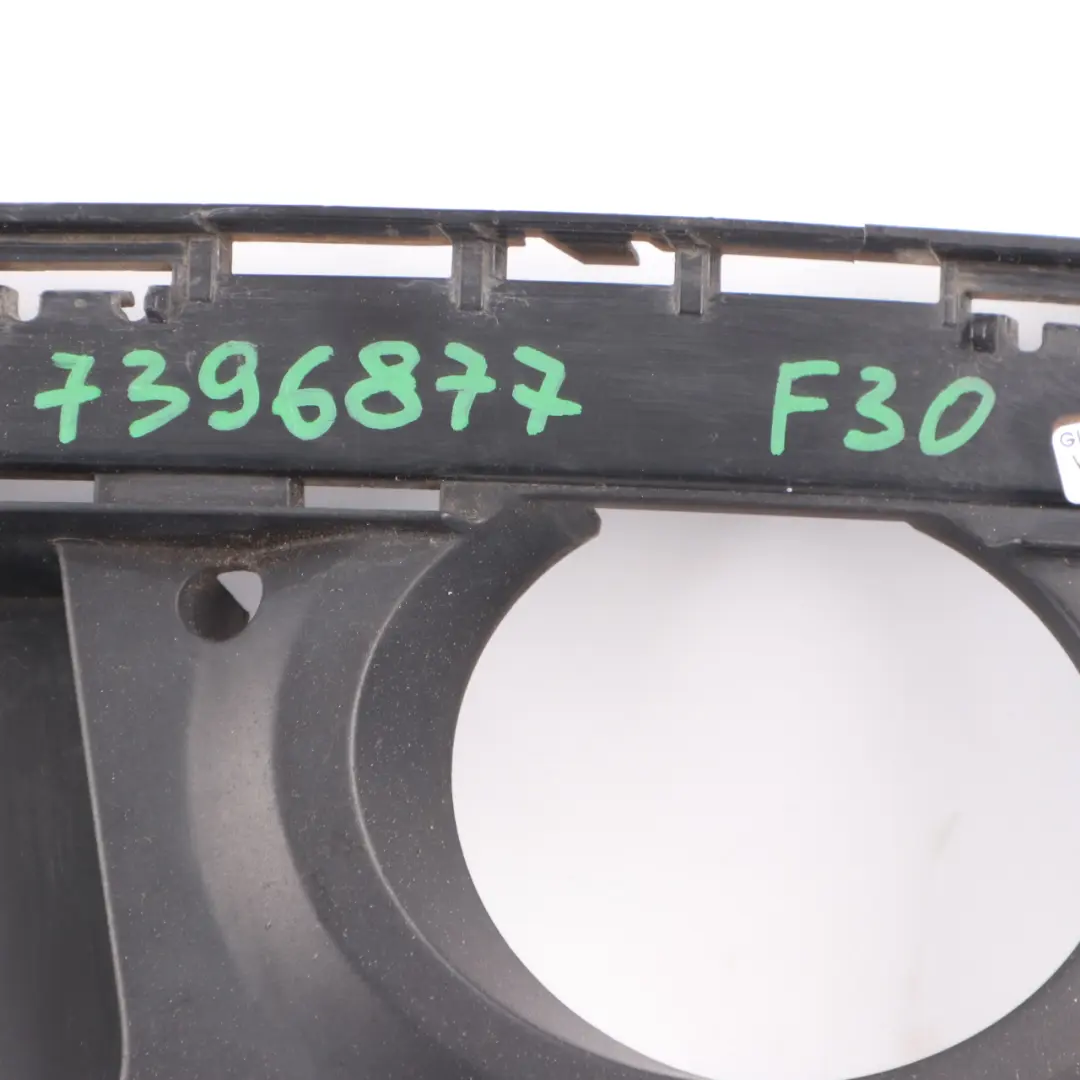 Fog Light Cover BMW F30 F31 LCI Front Bumper Left N/S Grid Grille Trim to with Part number 7396877 Fog Light Cover BMW F30 F31 LCI Front Bumper Left N/S Grid Grille Trim - SKU 7396877 - Part number 7396877