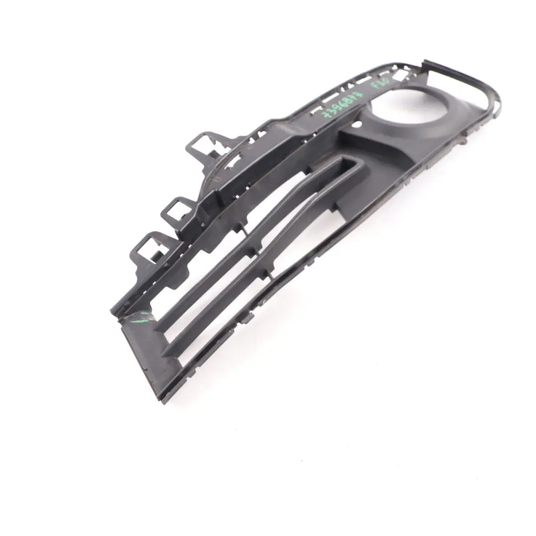 Fog Light Cover BMW F30 F31 LCI Front Bumper Left N/S Grid Grille Trim to with Part number 7396877 Fog Light Cover BMW F30 F31 LCI Front Bumper Left N/S Grid Grille Trim - SKU 7396877 - Part number 7396877