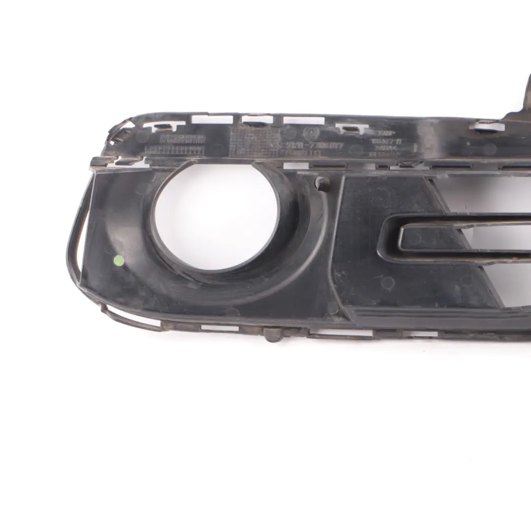 Fog Light Cover BMW F30 F31 LCI Front Bumper Left N/S Grid Grille Trim to with Part number 7396877 Fog Light Cover BMW F30 F31 LCI Front Bumper Left N/S Grid Grille Trim - SKU 7396877 - Part number 7396877