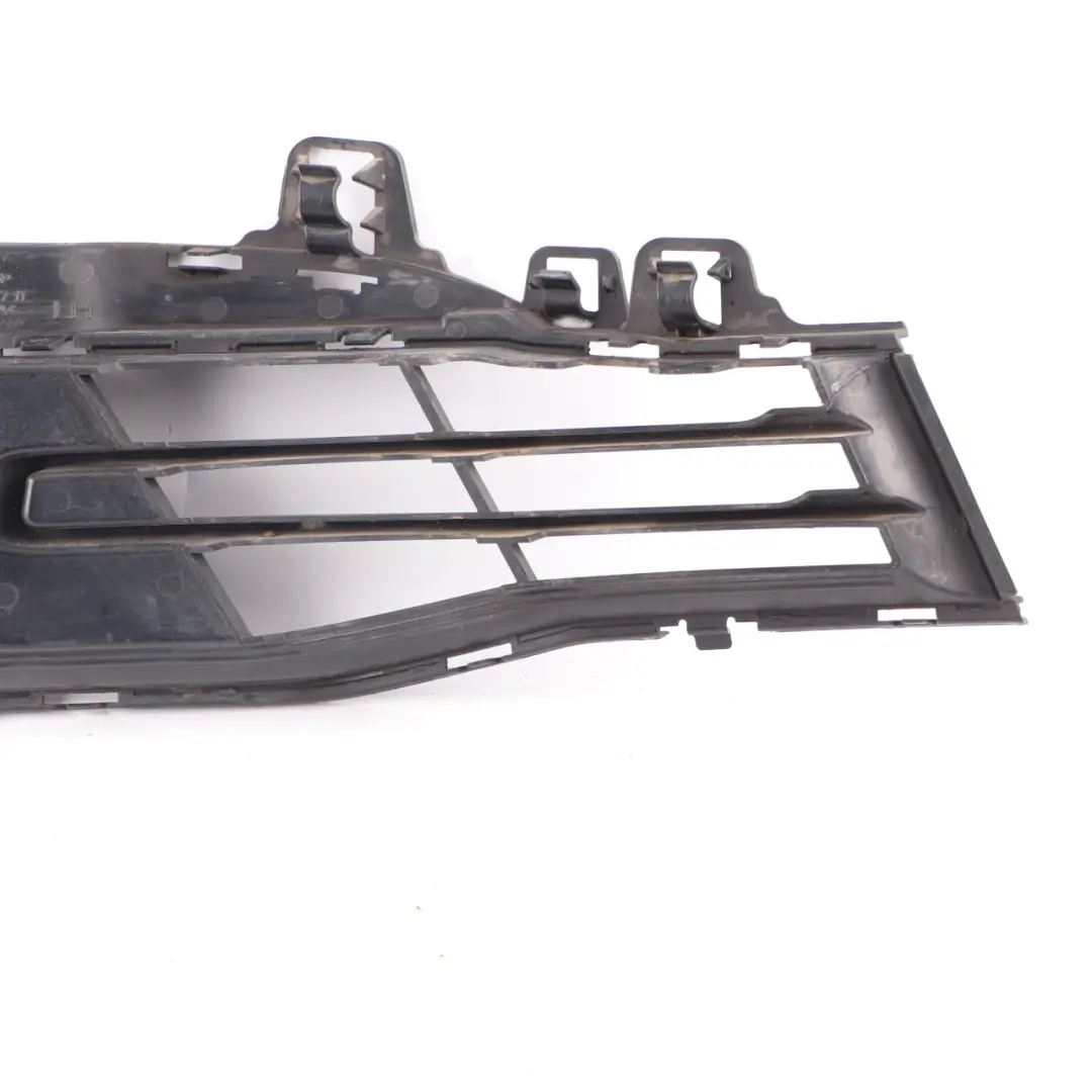 Fog Light Cover BMW F30 F31 LCI Front Bumper Left N/S Grid Grille Trim to with Part number 7396877 Fog Light Cover BMW F30 F31 LCI Front Bumper Left N/S Grid Grille Trim - SKU 7396877 - Part number 7396877