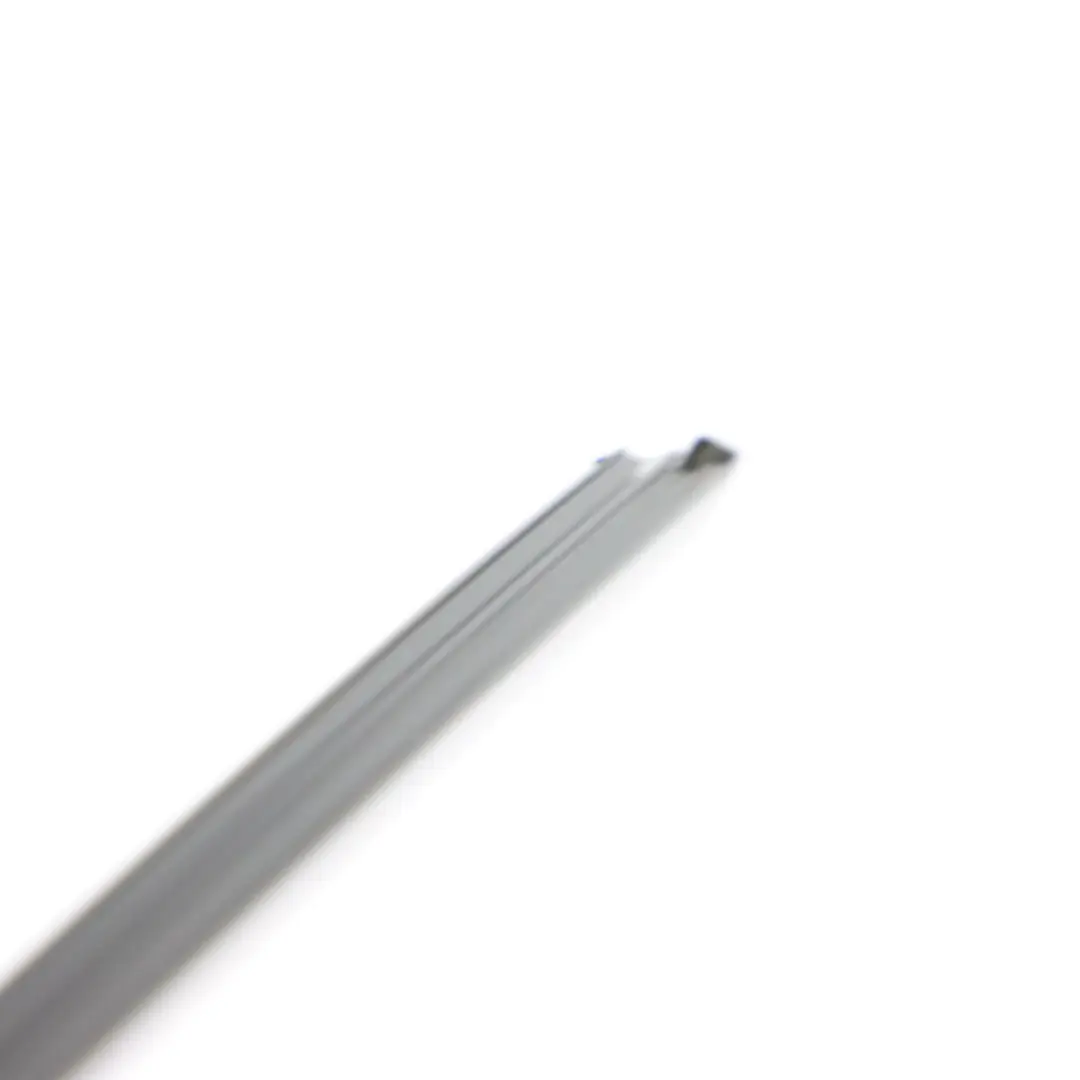 Cadre de Fenêtre Cache Porte Avant Gauche Rail Brillant pour BMW F46 à propos du numéro de pièce 7397367 BMW F46 Cadre de Fenêtre Cache Porte Avant Gauche Rail Brillant - SKU 7397367 - Numéro de pièce 7397367