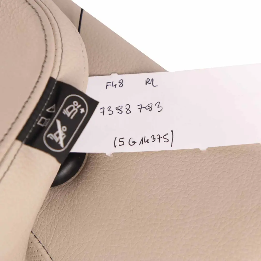 Fotel Tylny Regulowany Lewy Skóra Dakota Oyster do BMW F45 X1 F48 o numerze 7398793 BMW F45 X1 F48 Fotel Tylny Regulowany Lewy Skóra Dakota Oyster - SKU 7398793 - Numer Części 7398793