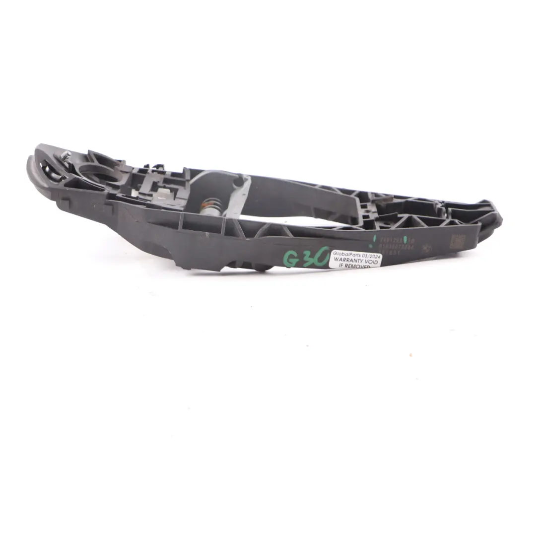 Poignée porte BMW G30 G31 Support prise avant arrière gauche bagages pour à propos du numéro de pièce 7401203 Poignée porte BMW G30 G31 Support prise avant arrière gauche bagages - SKU 7401203 - Numéro de pièce 7401203