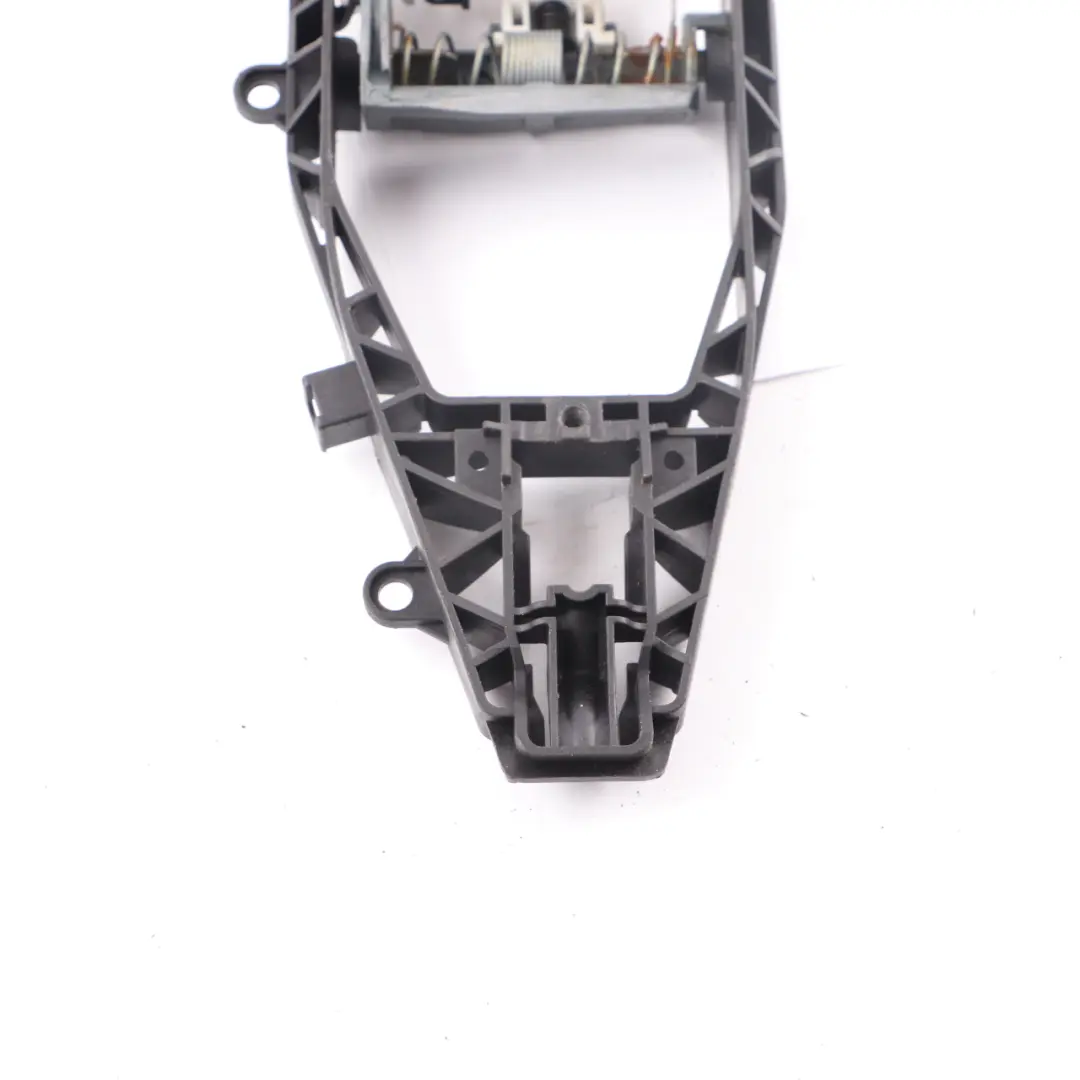 BMW G30 F90 Poignée Porte Extérieure Avant Droite Support de base - SKU 7401204 - Numéro de pièce 7401204