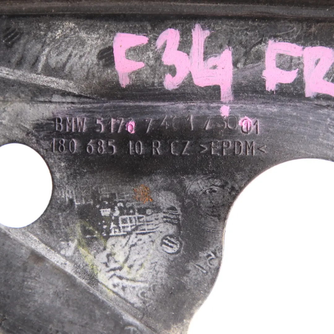 BMW F34 GT Uszczelka Lusterka Zewnętrznego Trójkąt Prawy Przód - SKU 7401730 - Numer Części 7401730