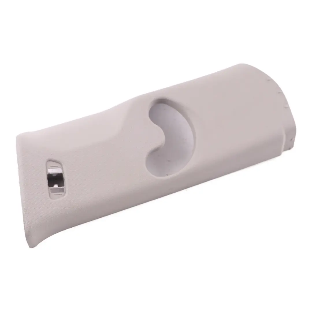 Cubierta Moldura Pilar C Superior Derecho para BMW F46 con número de pieza 7402674 BMW F46 Cubierta Moldura Pilar C Superior Derecho - SKU 7402674 - Número de pieza 7402674