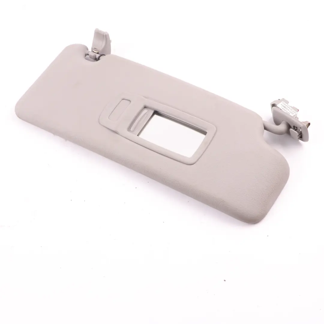 Visiera Parasole BMW F46 Senza Etichetta Specchio Destro Grigio Everest per con numero di parte 7402854 Visiera Parasole BMW F46 Senza Etichetta Specchio Destro Grigio Everest - SKU 7402854 - Numero di parte 7402854