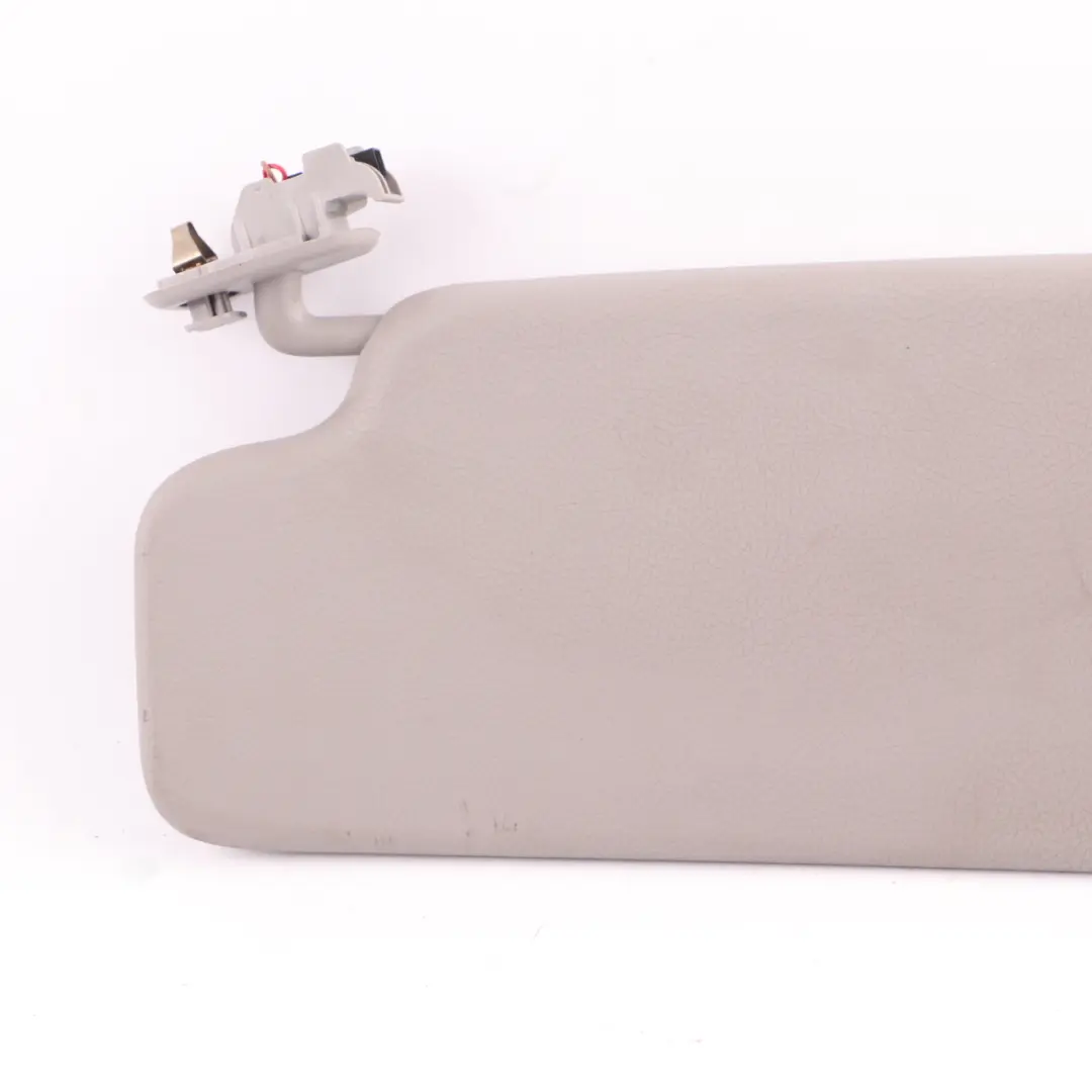 Visiera Parasole BMW F46 Senza Etichetta Specchio Destro Grigio Everest per con numero di parte 7402854 Visiera Parasole BMW F46 Senza Etichetta Specchio Destro Grigio Everest - SKU 7402854 - Numero di parte 7402854