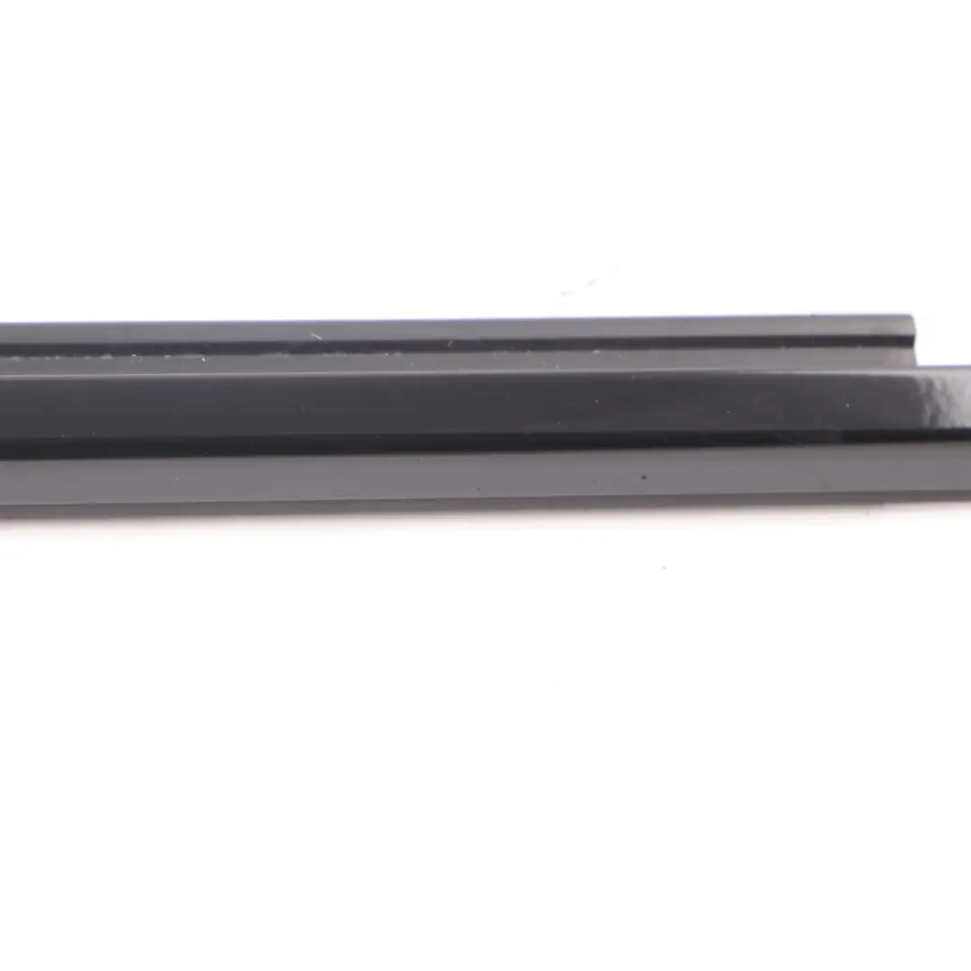 BMW G30 Bandeau de Vitrage Porte Arrière Gauche Moulure haute brillance - SKU 7404029 - Numéro de pièce 7404029
