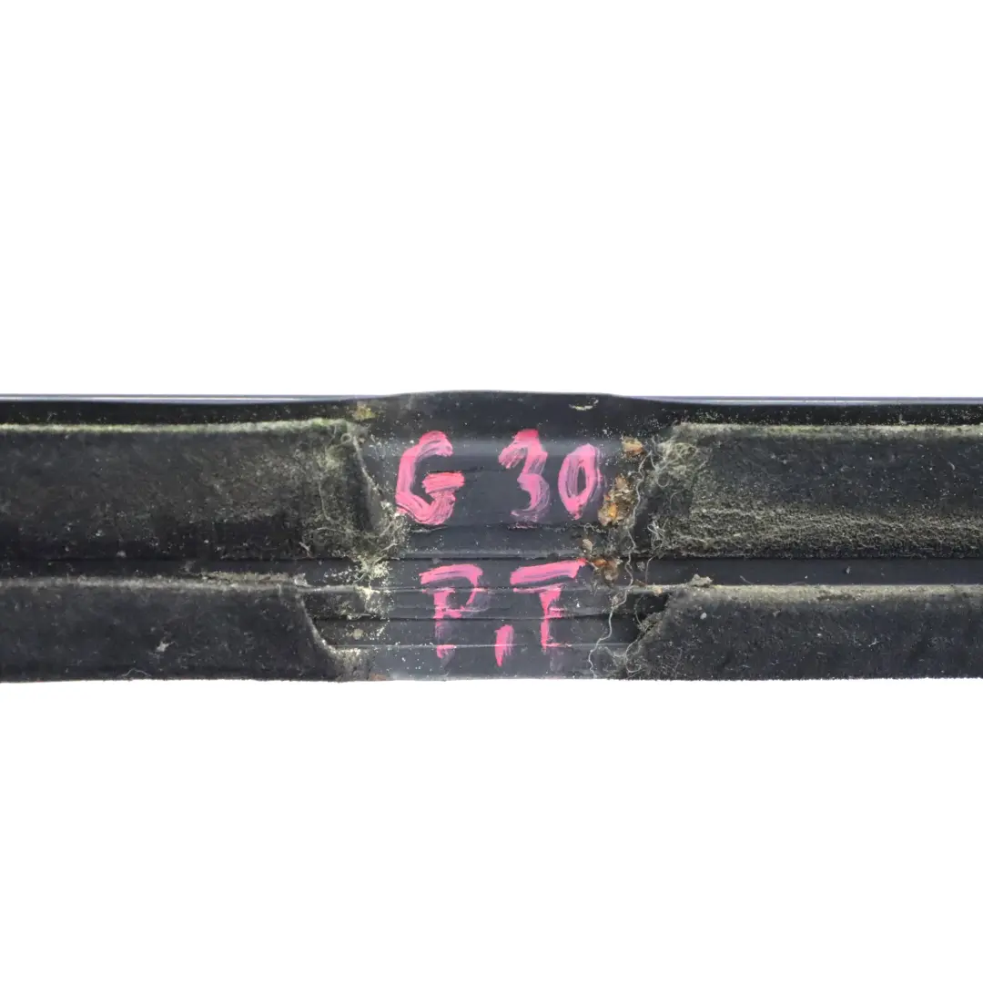  Joint porte BMW G30 arrière Fenêtre droite Cache canal extérieur Noir brillant - SKU 7404030 - Numéro de pièce 7404030