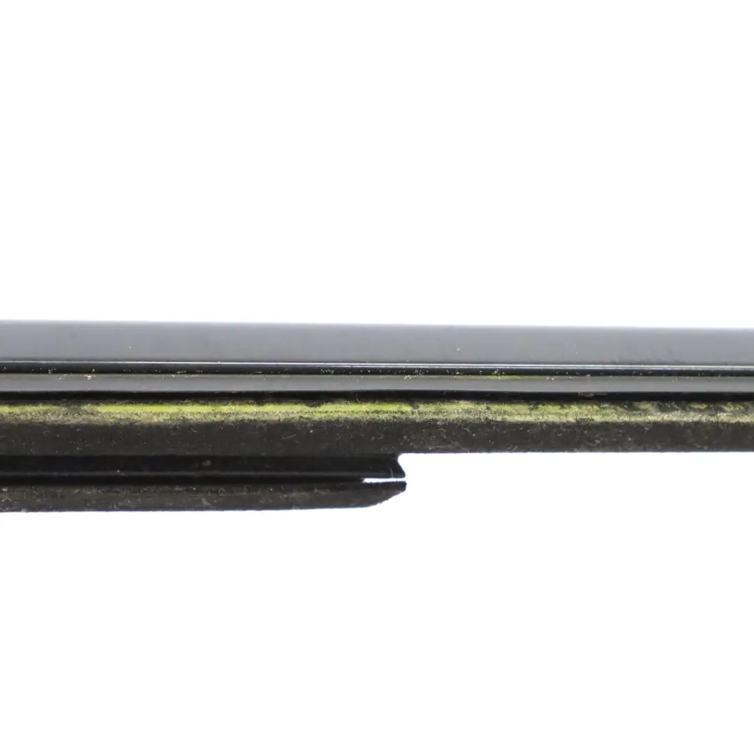  Joint porte BMW G30 arrière Fenêtre droite Cache canal extérieur Noir brillant - SKU 7404030 - Numéro de pièce 7404030