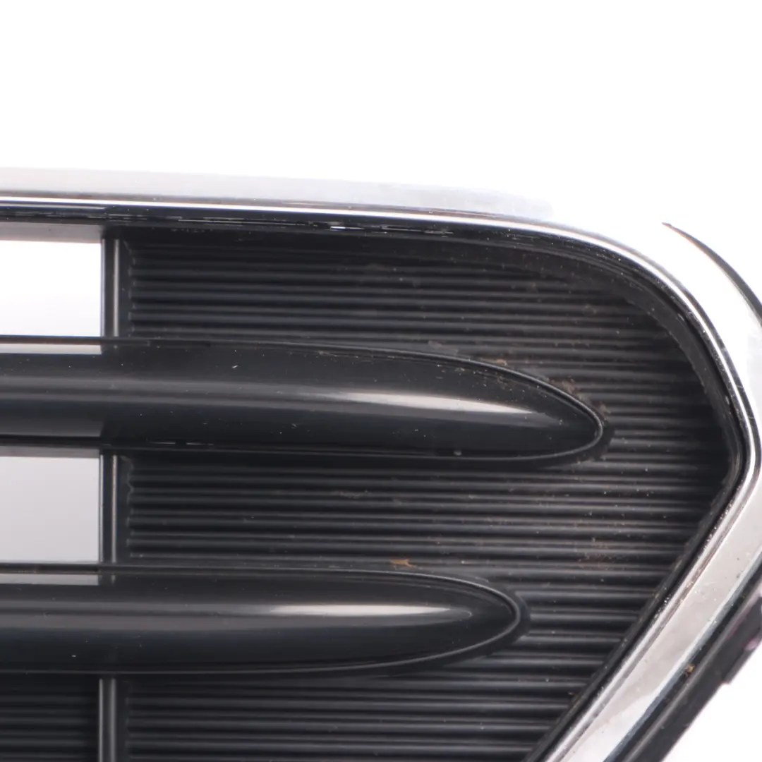 Mini F60 Griglia anteriore Griglia nera cromata Pannello di copertura - SKU 7405396 - Numero di parte 7405396