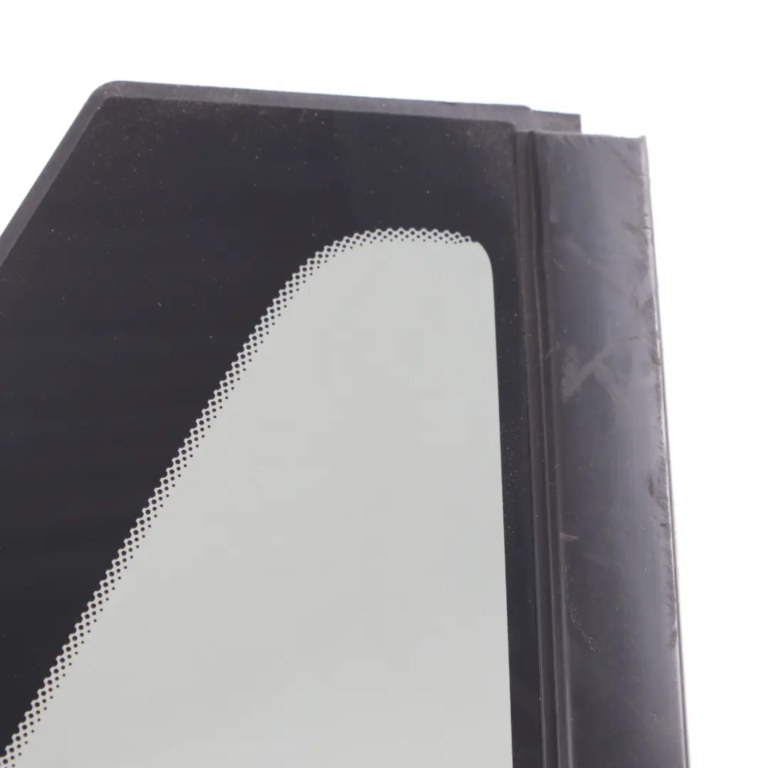 Side Window Right O/S Door Fixed Glass Black Tinted AS3 to BMW X1 F48 Rear with Part number 7405606 BMW X1 F48 Rear Side Window Right O/S Door Fixed Glass Black Tinted AS3 - SKU 7405606 - Part number 7405606