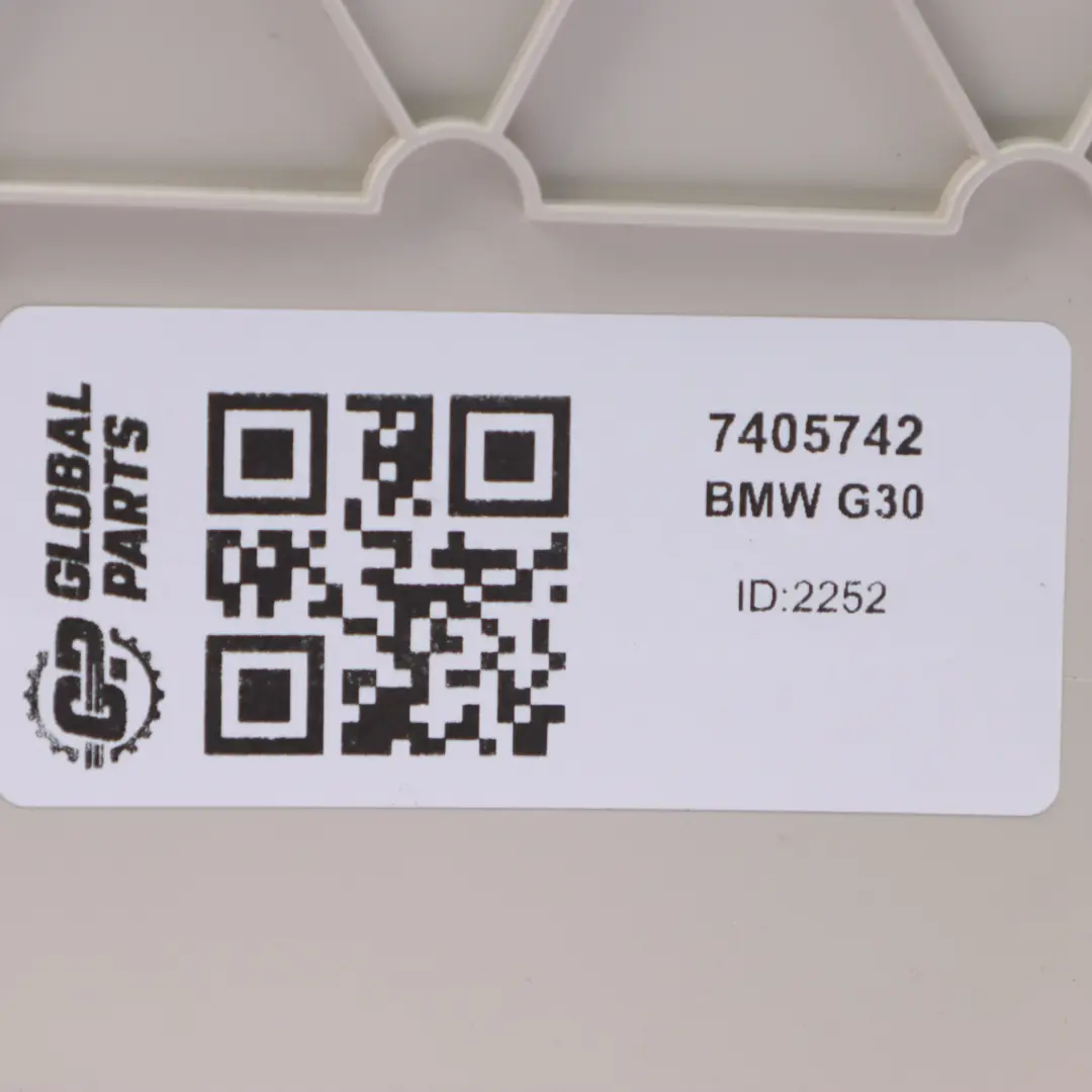  Housse de siège BMW G11 G30 G31 G32 Avant Droite Inner Trim Panel Beige - SKU 7405742 - Numéro de pièce 7405742