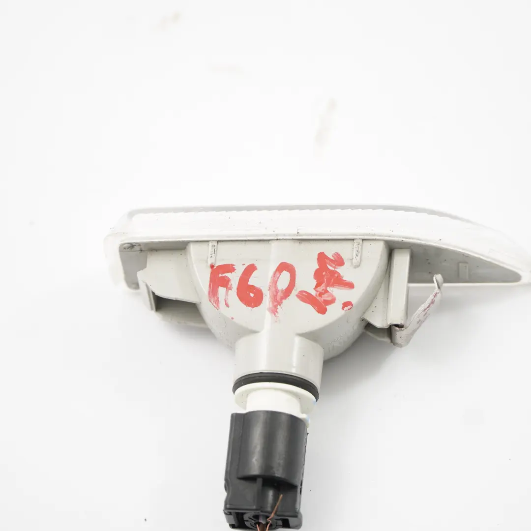 Kierunkowskaz Prawy Boczny Lampka Światło do Mini Countryman F60 o numerze 7406370 Mini Countryman F60 Kierunkowskaz Prawy Boczny Lampka Światło - SKU 7406370 - Numer Części 7406370