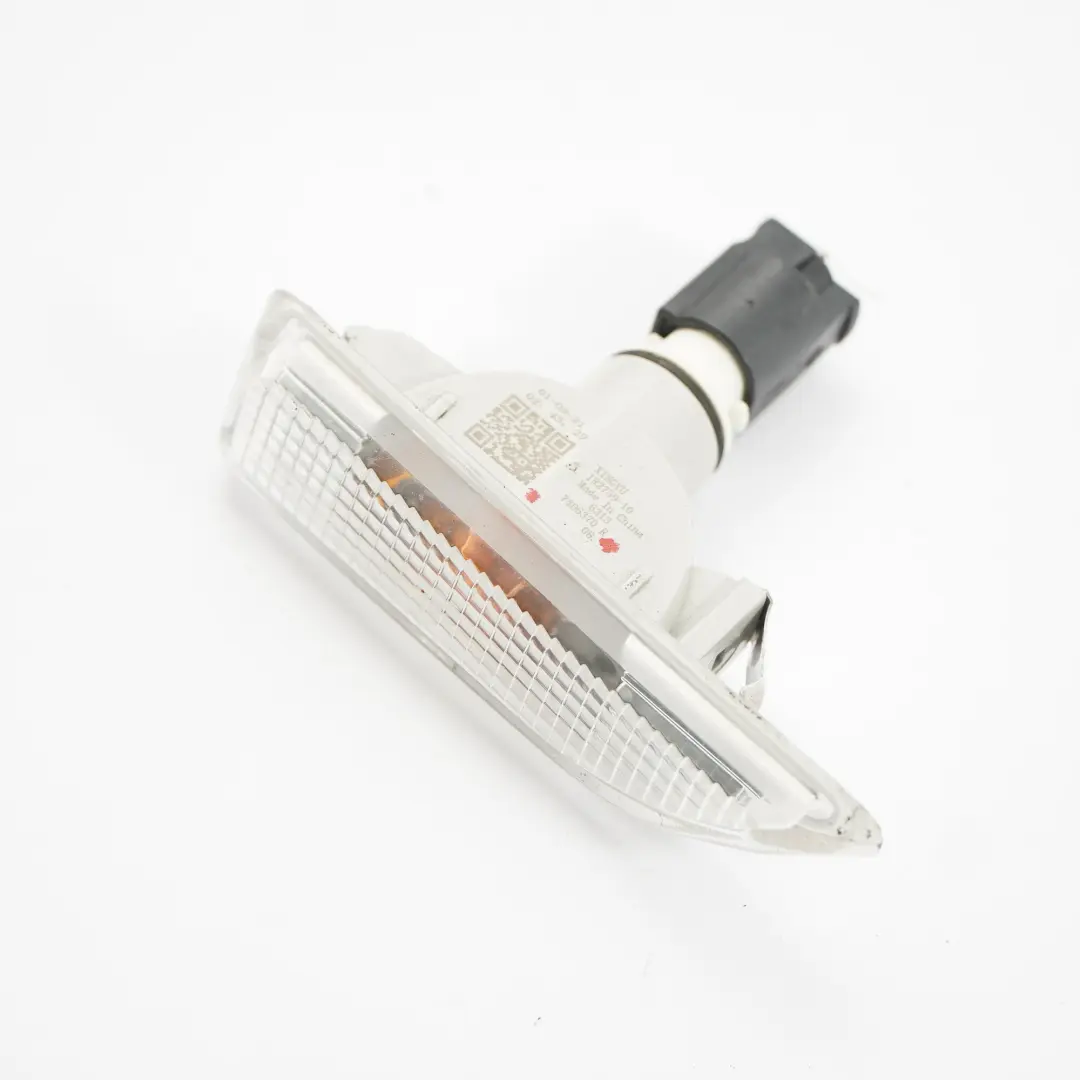 Indicator Lamp Mini Countryman F60 Right O/S Side Additional Turn Light to with Part number 7406370 Indicator Lamp Mini Countryman F60 Right O/S Side Additional Turn Light - SKU 7406370 - Part number 7406370