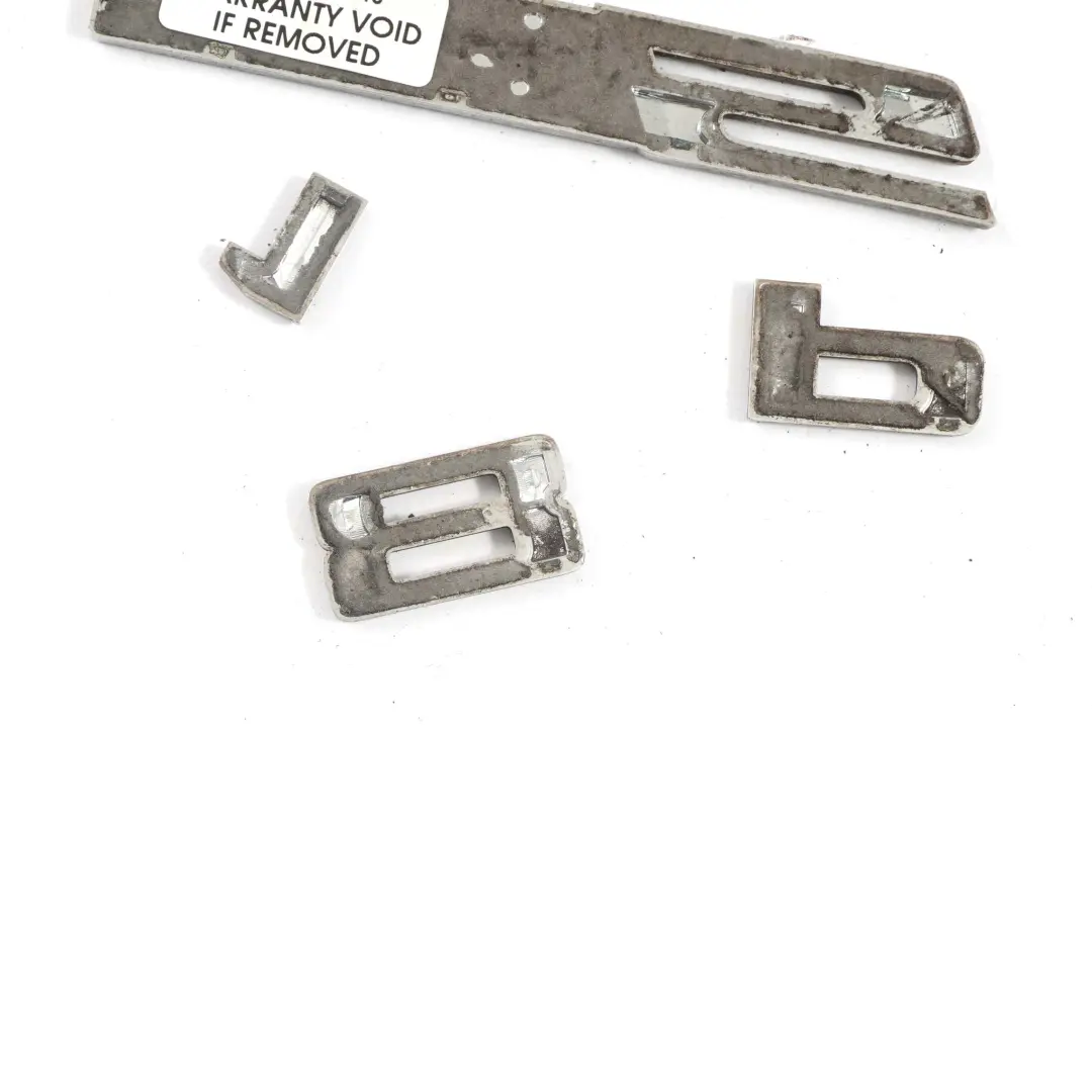 Lettrage S Drive 18D Emblème Logo Garniture pour BMW X1 F48 à propos du numéro de pièce 7406663 BMW X1 F48 Lettrage S Drive 18D Emblème Logo Garniture - SKU 7406663 - Numéro de pièce 7406663