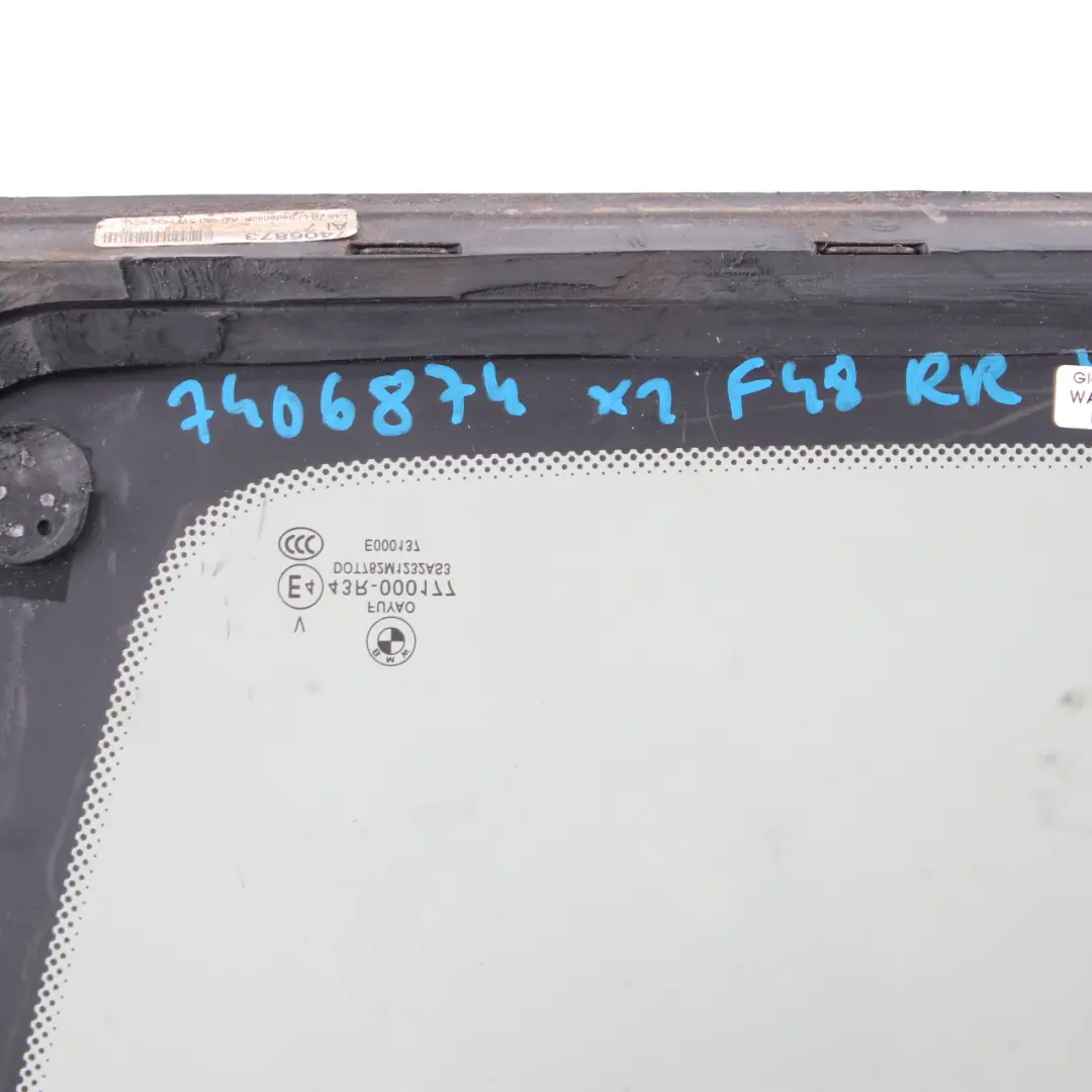 Szyba Tylna Stała Lewa Przycimniana AS3 do BMW F48 o numerze 7406873 BMW F48 Szyba Tylna Stała Lewa Przycimniana AS3 - SKU 7406873 - Numer Części 7406873