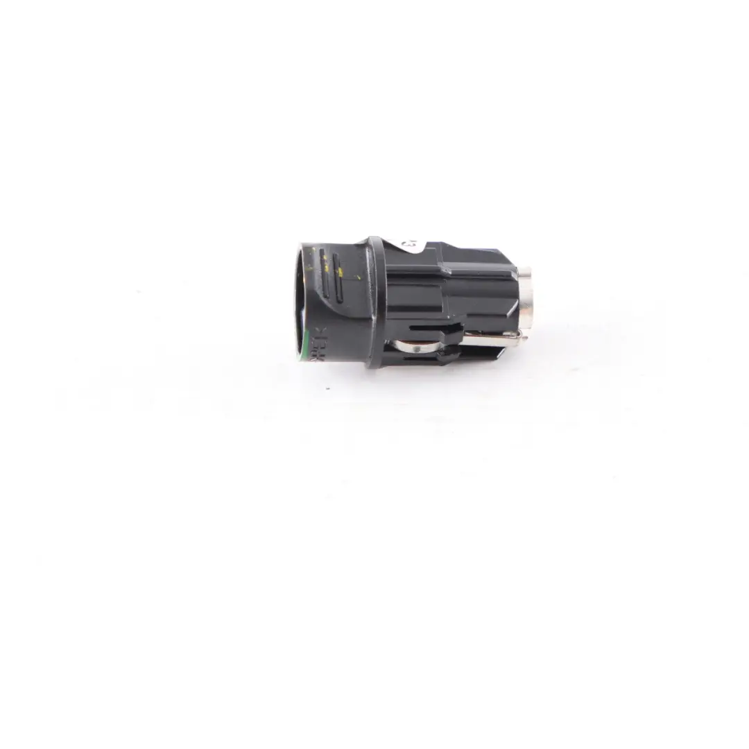 BMW F30 F31 E61 F11 LCI Z4 E85 Douille D'Ampoule Feu Arrière Coffre H21W - SKU 7407330 - Numéro de pièce 7407330