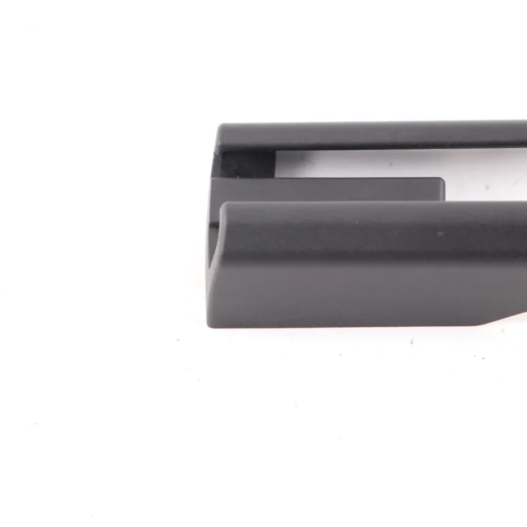 Coprisedile BMW G30 G31 Binario Anteriore Destro Trim Nero 7357393 per con numero di parte 7408214 Coprisedile BMW G30 G31 Binario Anteriore Destro Trim Nero 7357393 - SKU 7408214 - Numero di parte 7408214