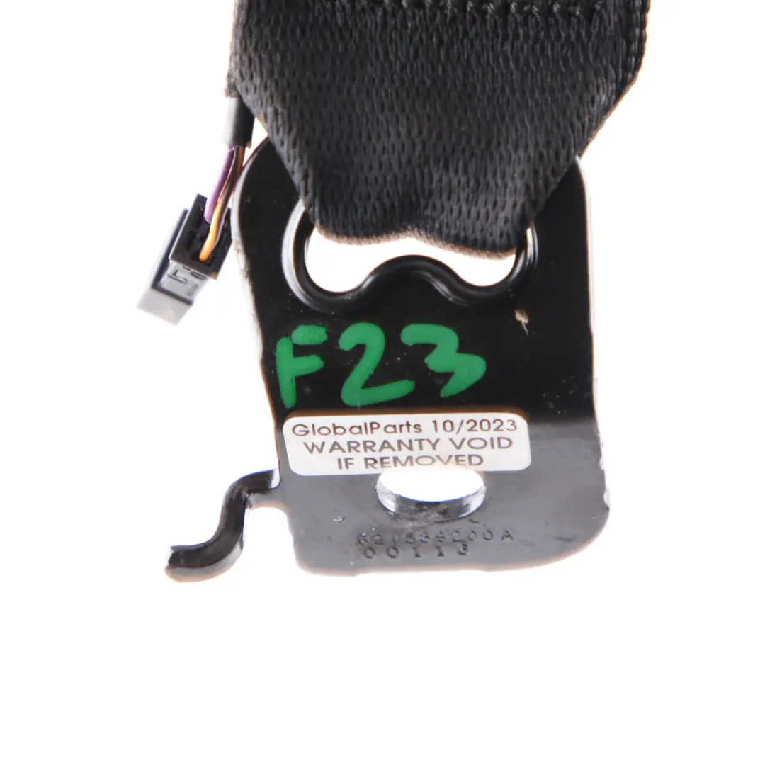 Klamra Pasa Prawy Tył Czarna do BMW F23 Cabrio o numerze 7408949 BMW F23 Cabrio Klamra Pasa Prawy Tył Czarna - SKU 7408949 - Numer Części 7408949